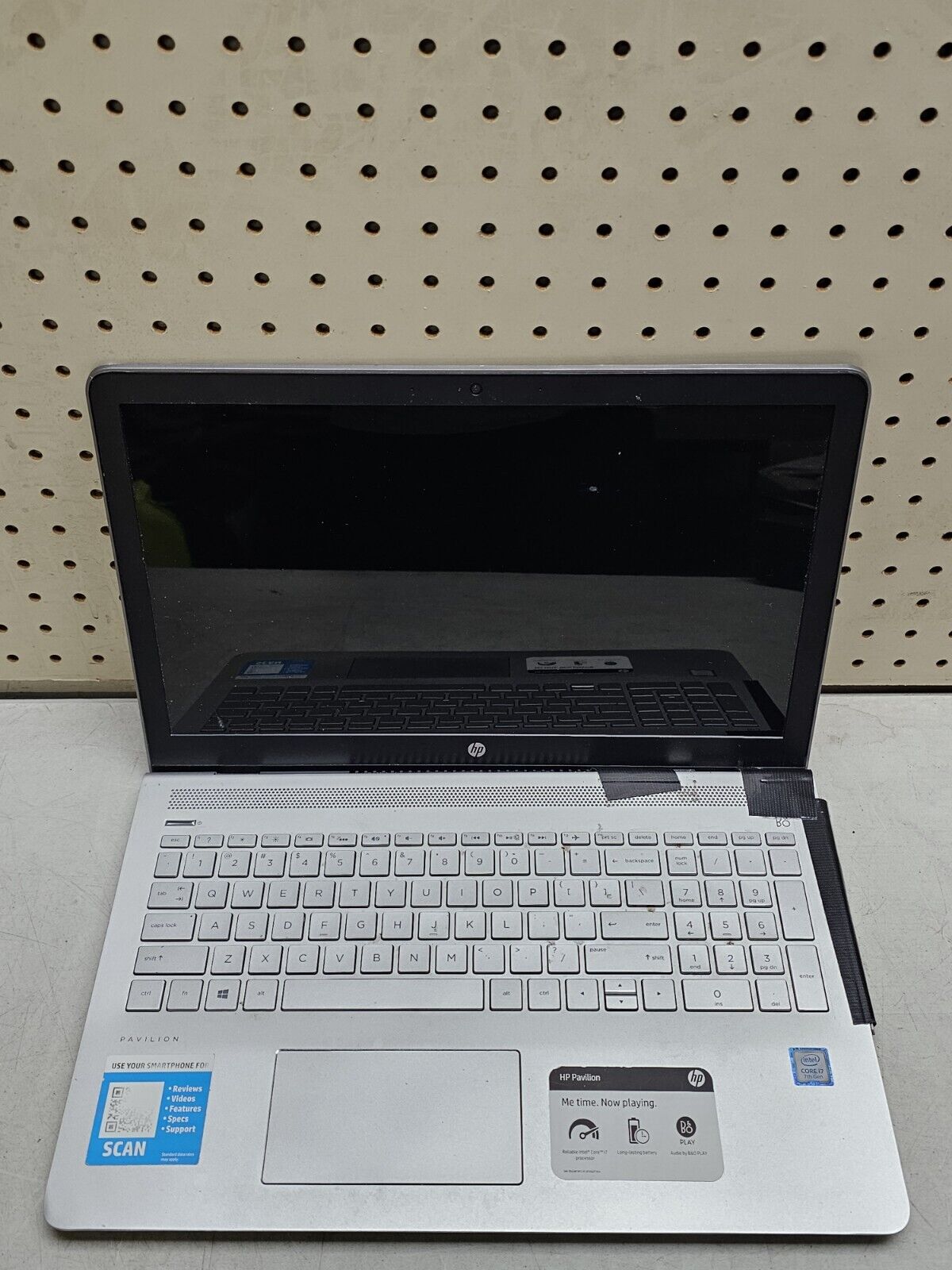 HP 3168NGW Laptop - i7 7th Generation - NO HDD/RAM/OS - SELL REPAIR/PARTS