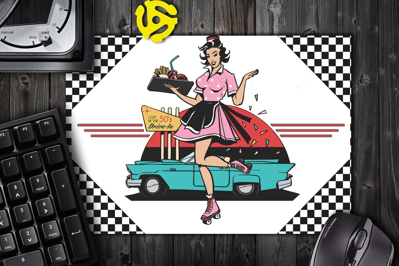 1950\'s Dinner Girl Pin Up #2 Round Mouse Pad Mousepad