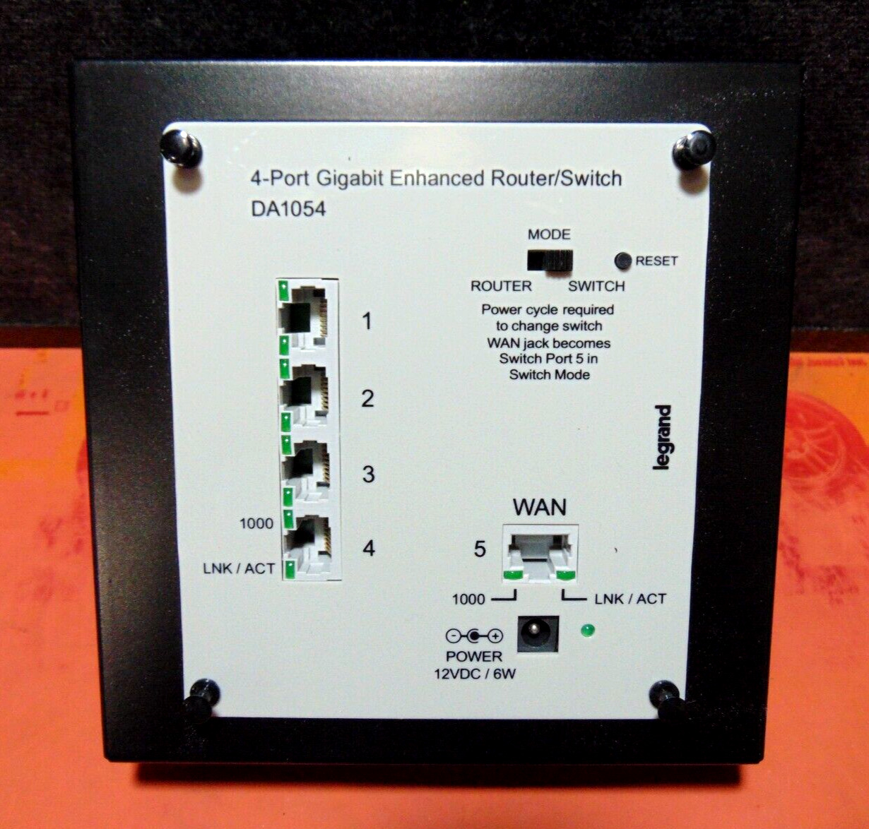 On-Q Legrand 4-Port Gigabit Enhanced Router/Switch DA1054 / New Open Box