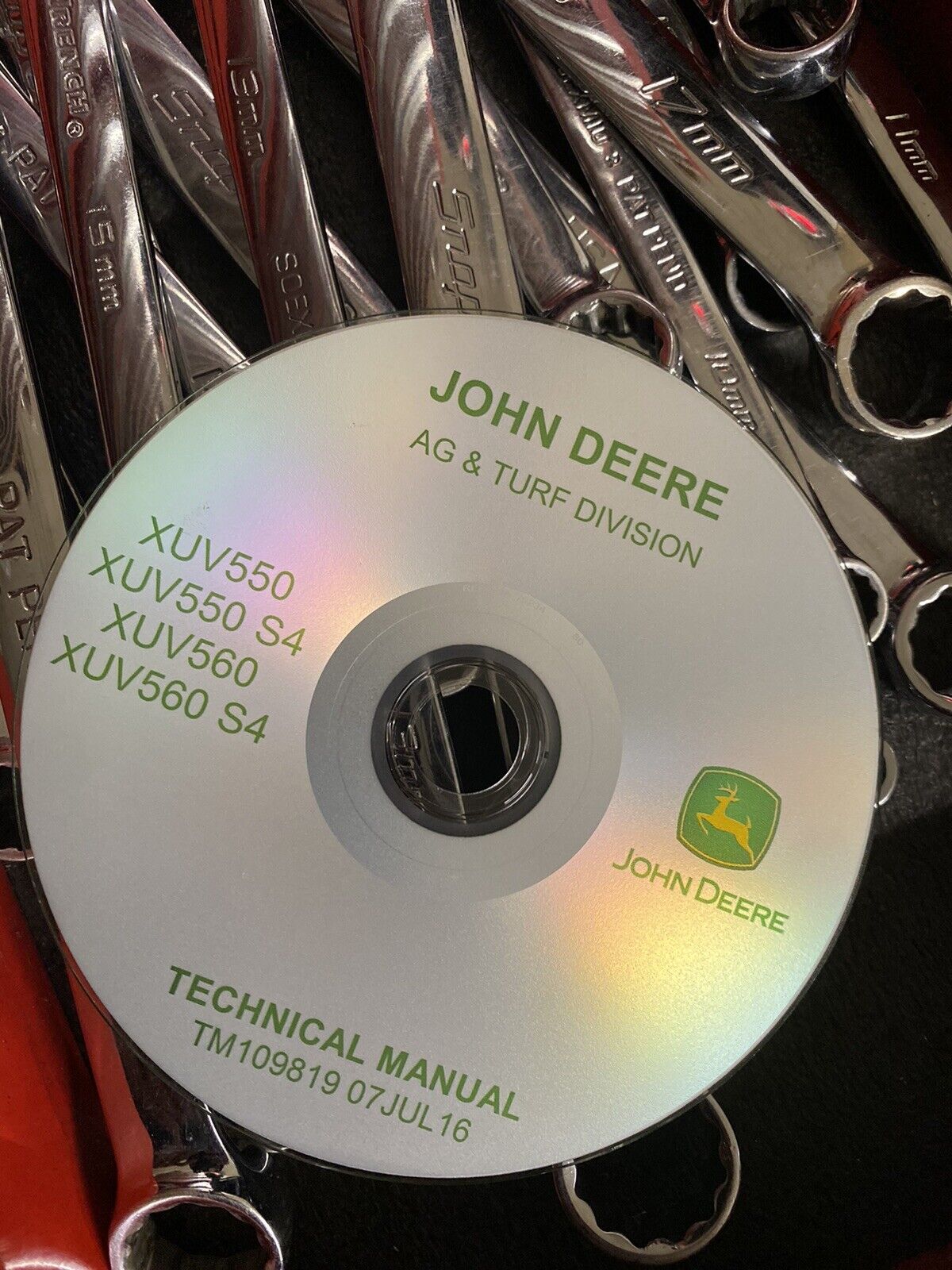 JOHN DEERE GATOR UTILITY XUV550 XUV560 / S4 550 560 Service Repair Manual CD