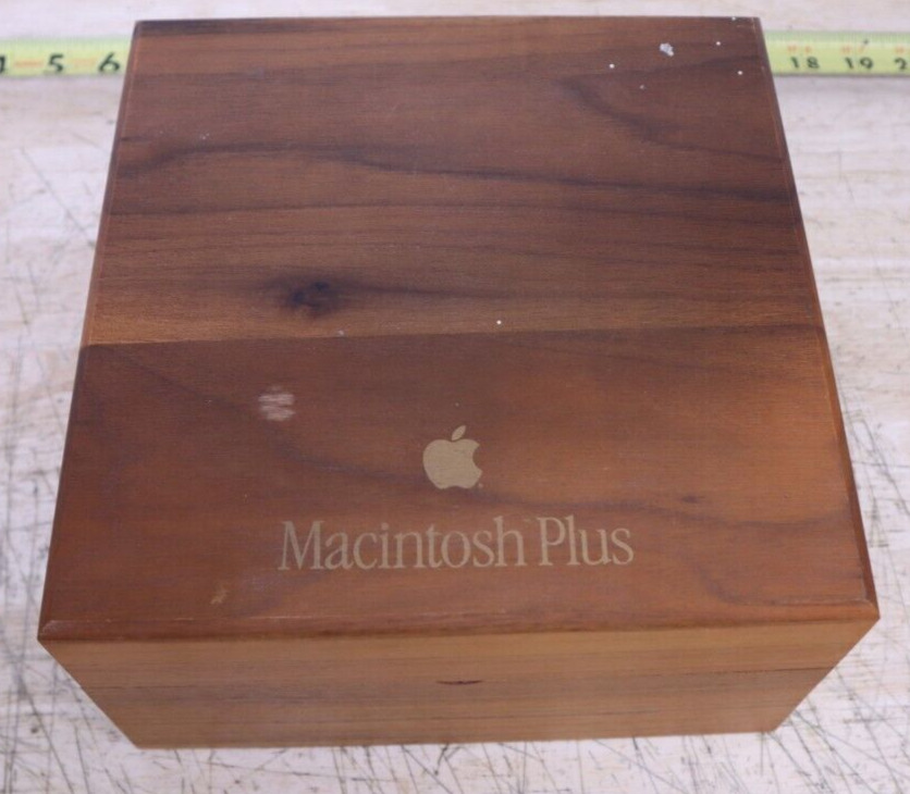 Apple Macintosh Plus 1980's Vintage Wooden 6 Compartment Floppy Disk Organizer