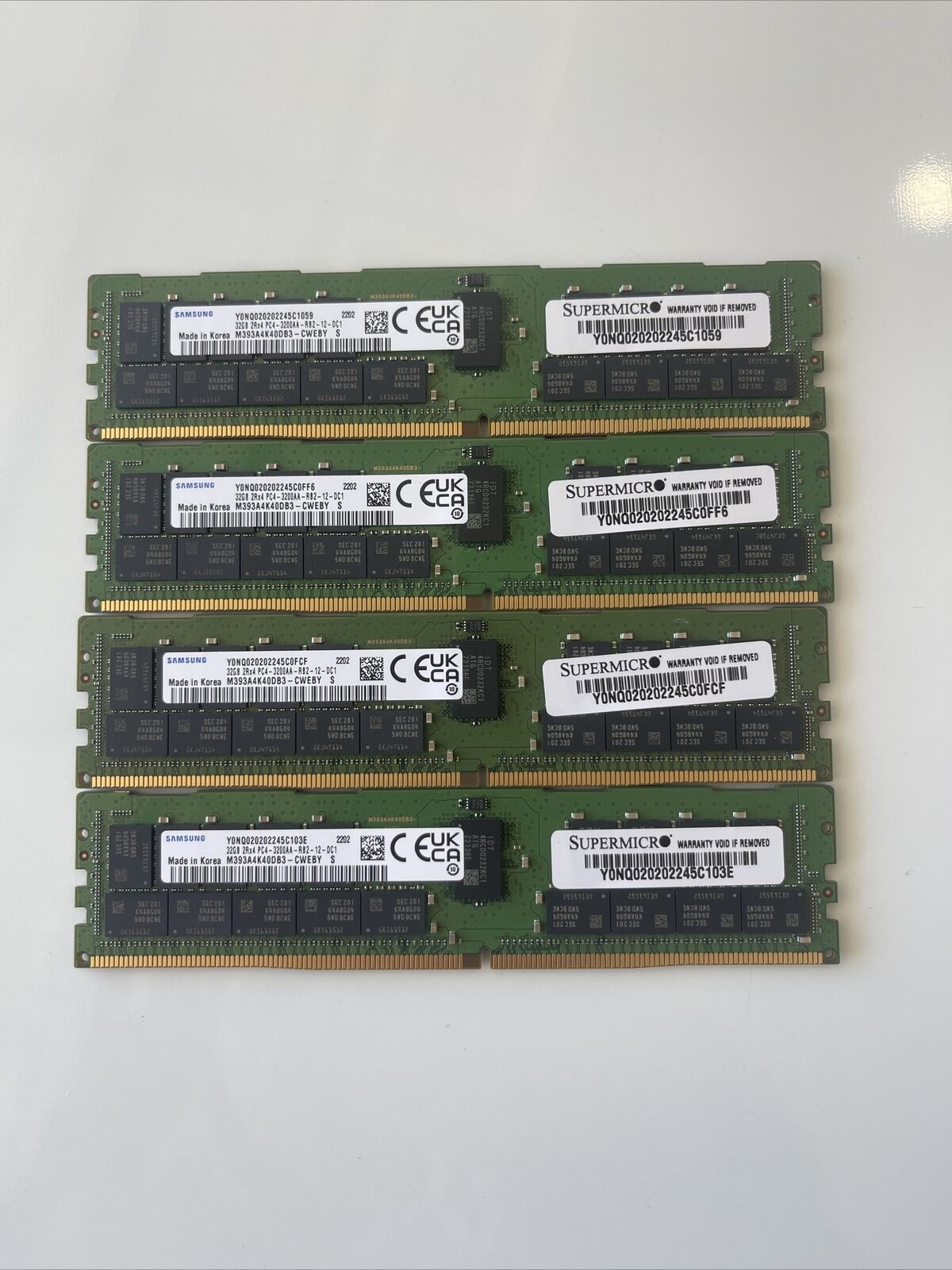 new Samsung 4x 32GB M393A4K40DB3-CWE DDR4-3200AA RDIMM Memory Modules
