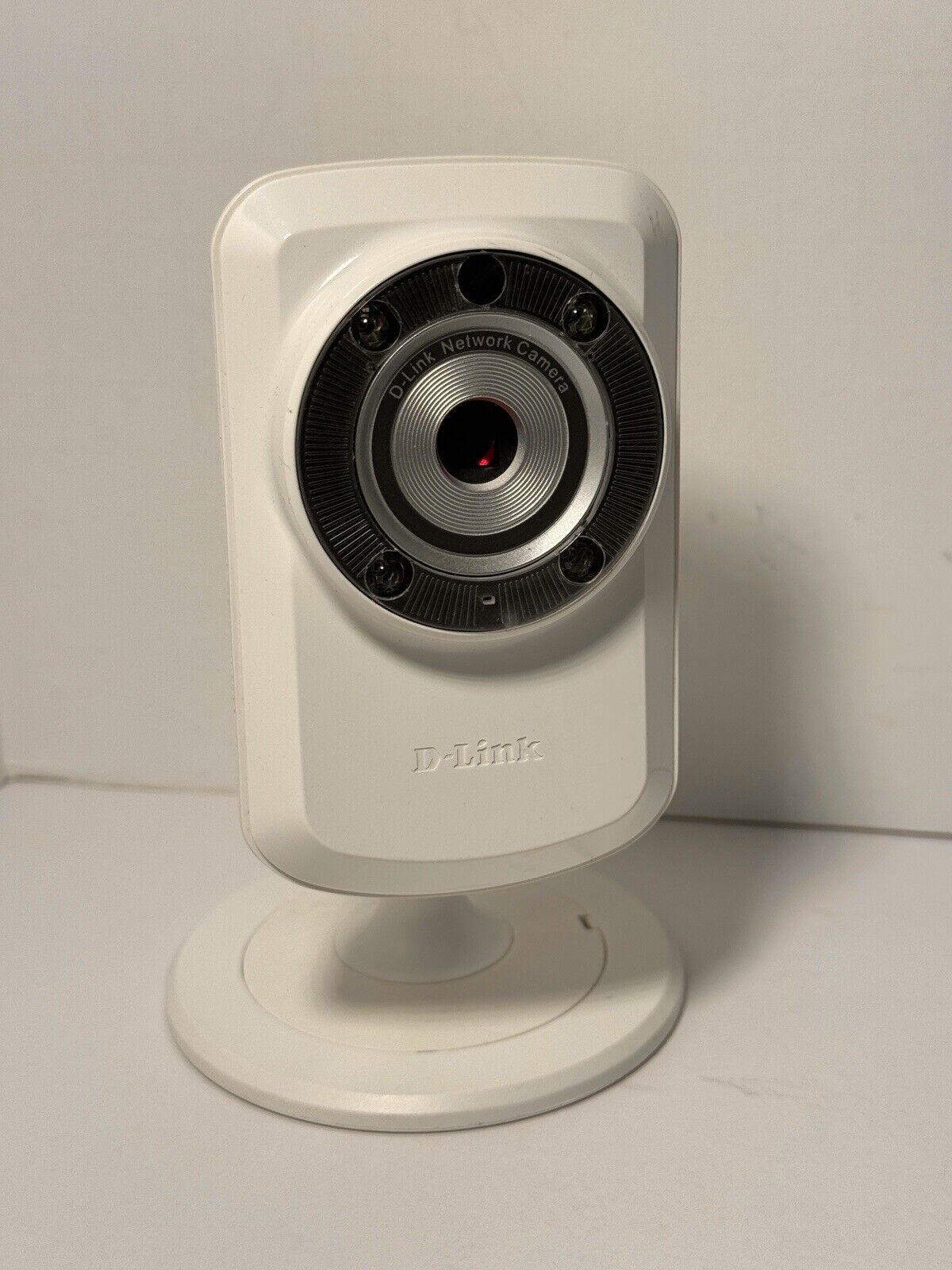 D-Link DCS-932L Web Cam Day & Night Wi-Fi Camera with Remote Viewing