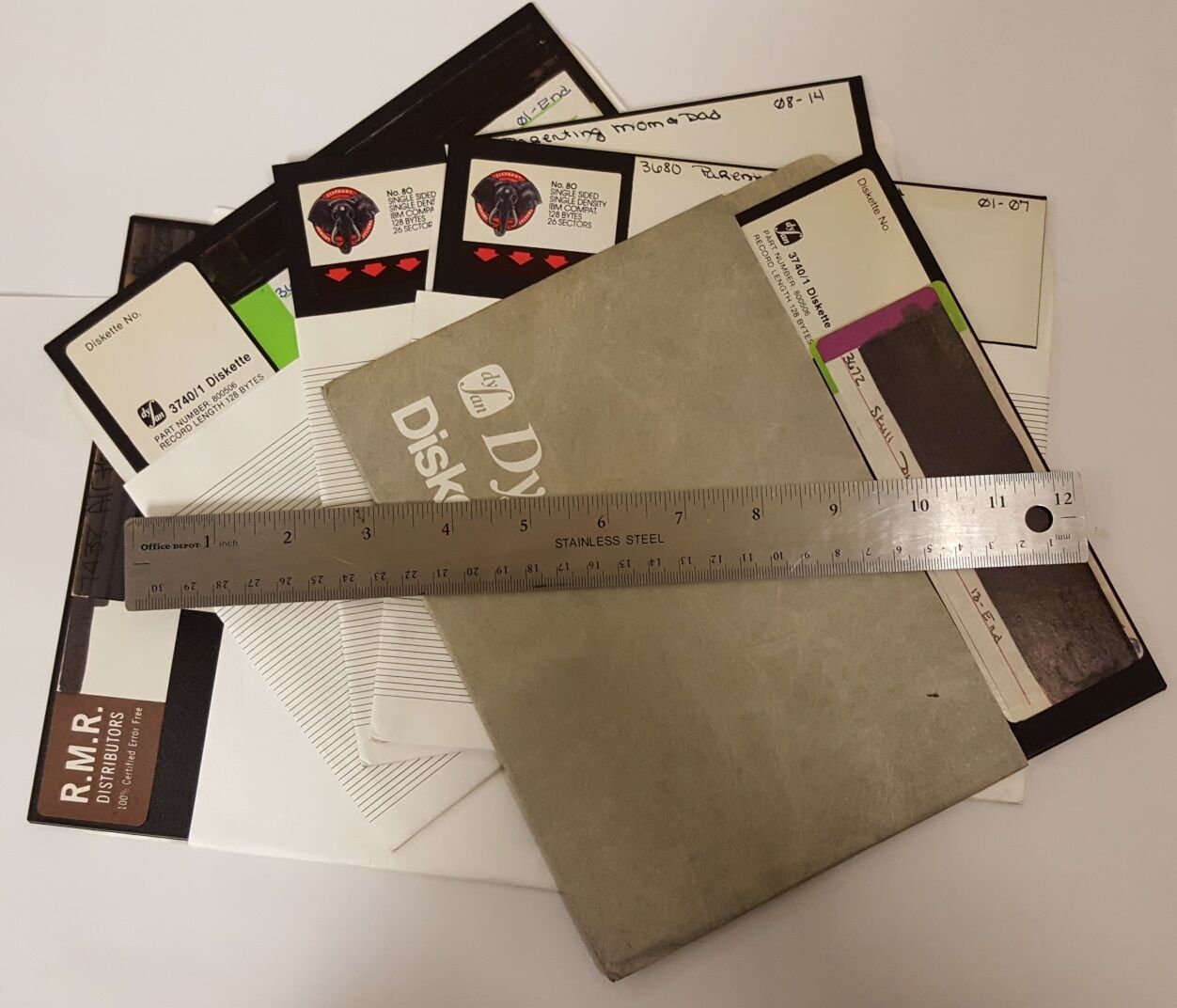 8 INCH FLOPPY DISKS (5 Pack)  PROMOTIONAL/NON-WORKING FLOPPY DISKETTES. 