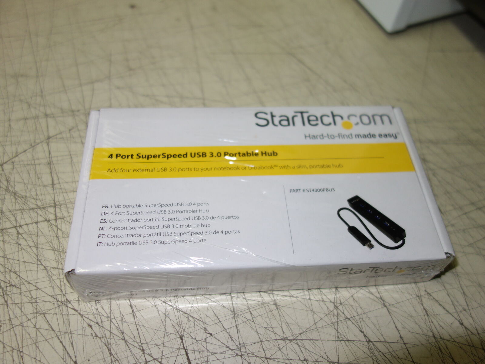 StarTech ST4300PBU3 4-Port SuperSpeed USB 3.0 Portable Hub