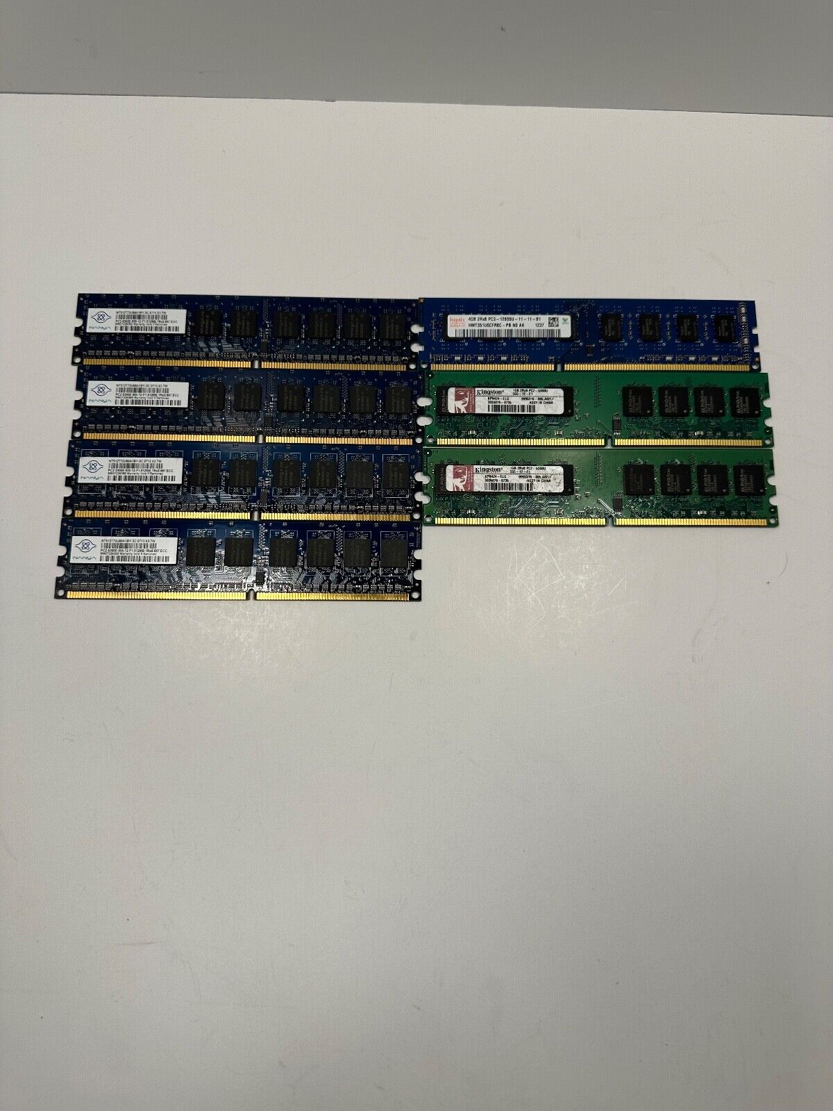 Lot of 7 Assorted DDR2 Memory Nanya 512MB x4, Hynix4GB DDR3 x1, Kingston1GB x2