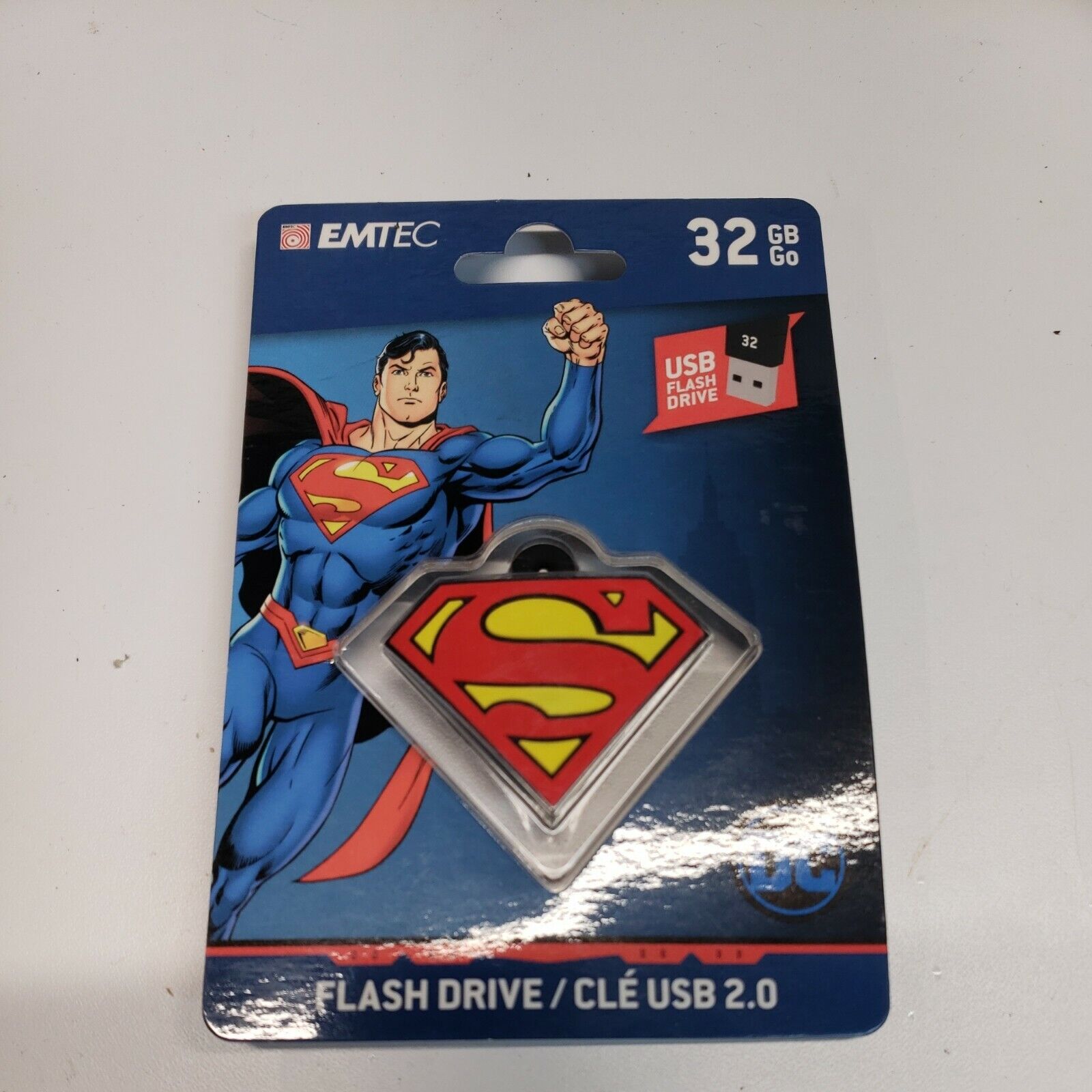 Superman DC Comics 32GB USB Flash Drive Keychain - BRAND NEW 