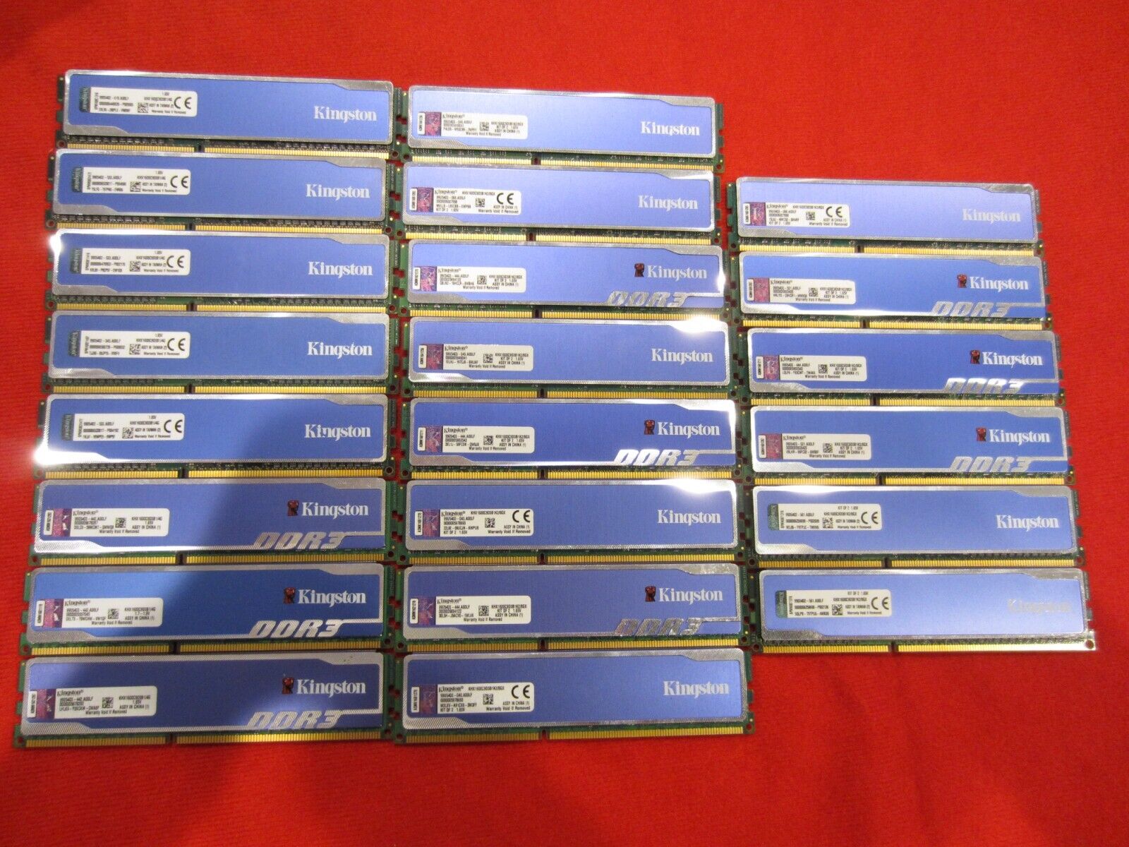 Lot of 28pcs Kingston HyperX 4GB PC3-12800 DDR3-1600Mhz Non-Ecc Udimm Memory