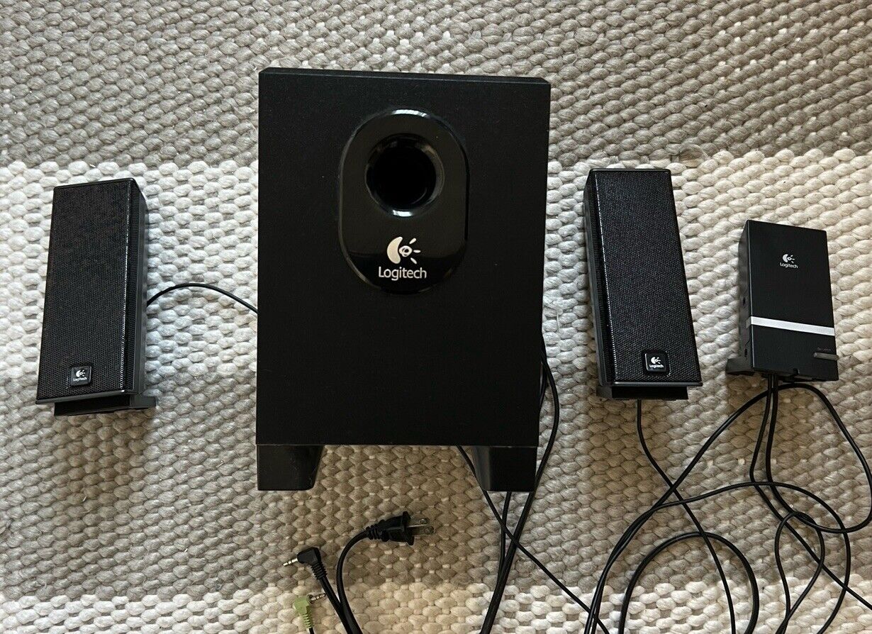 Logitech X-240 Computer PC Speakers with Subwoofer System 2.1 S-0285A