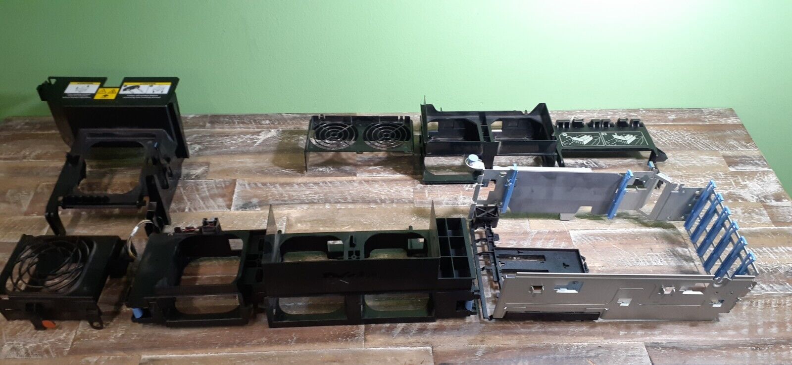 Dell PowerEdge 2900 Plastic and Metal Casings