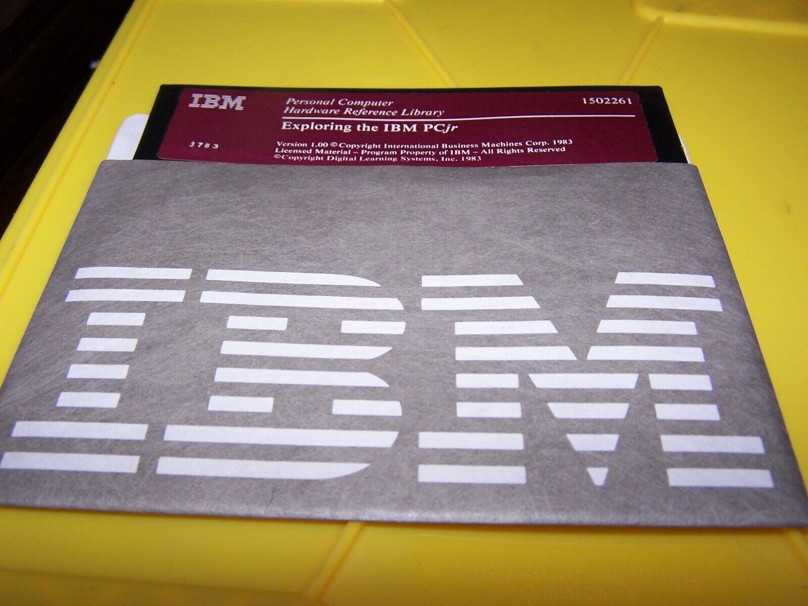 IBM Exploring the IBM PCjr P/N 1502261 on 5.25 disks - 1983