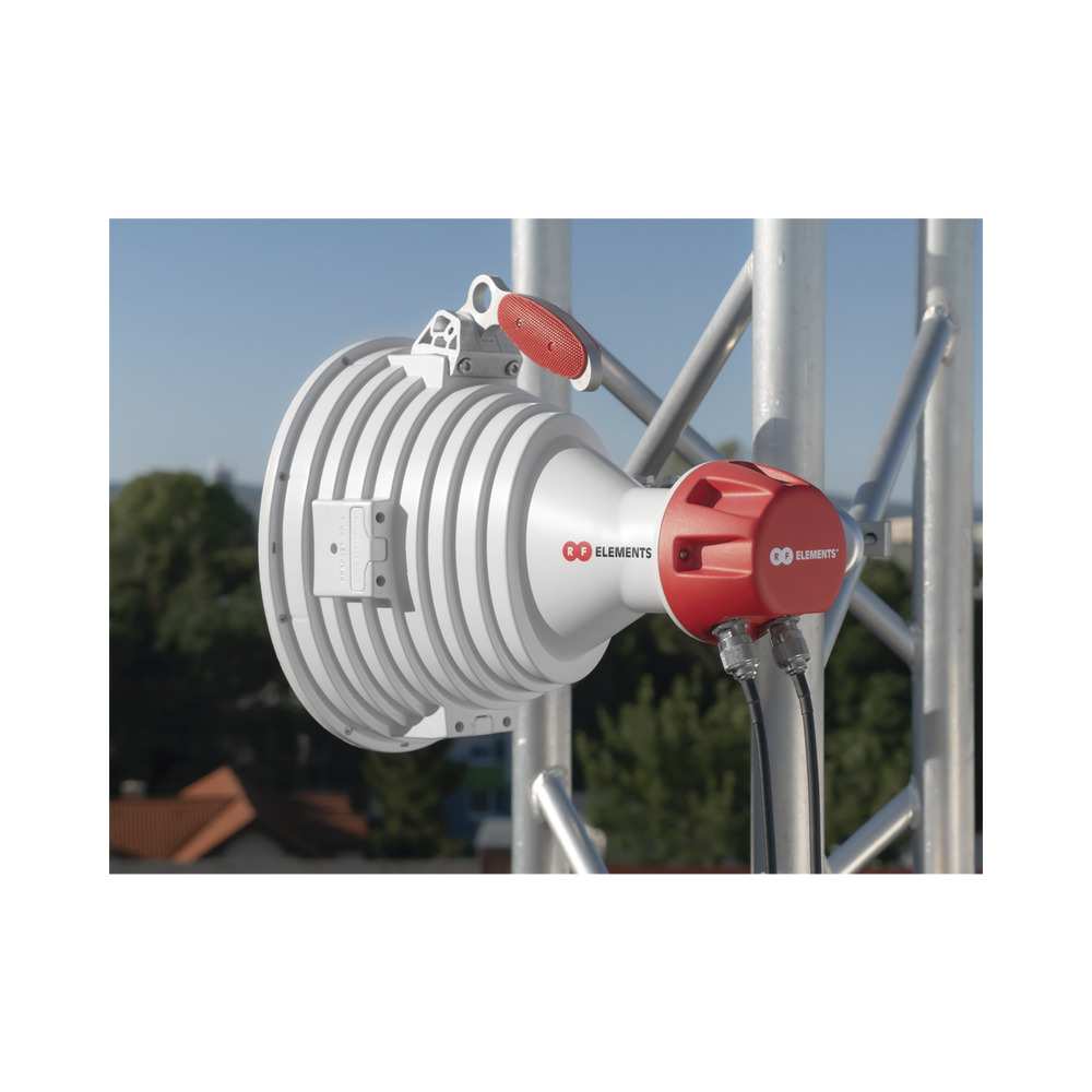RF Elements HG3-CC-A30 Asymmetrical Horn Sector Antenna 30°, 2x N-Female
