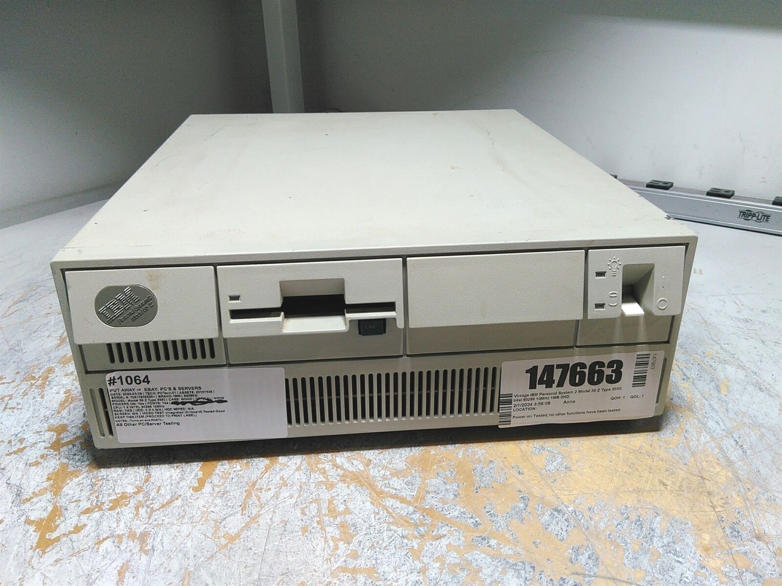Vintage IBM Personal System 2 Model 50 Z Type 8550 Intel 80286 10MHz 1MB 0HD 