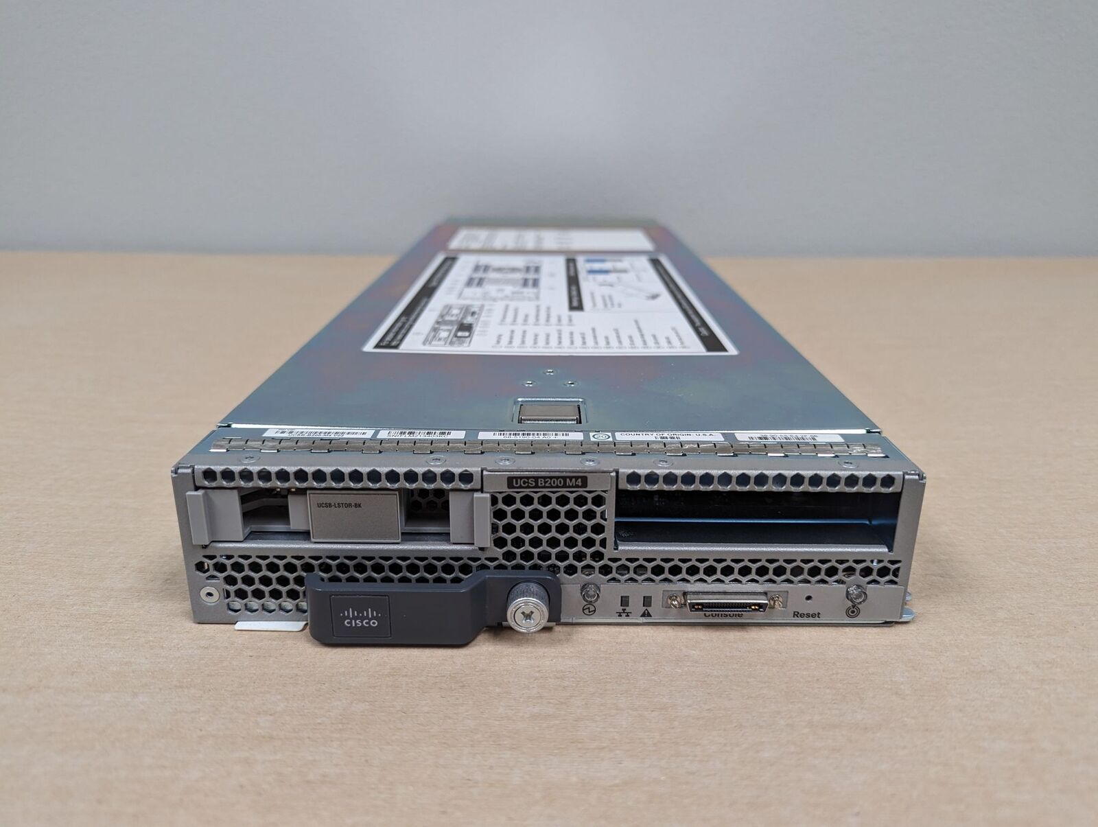 Cisco B200 M4 Blade Server w/ 2x Intel Xeon E5-2660V3 @ 2.60GHz PN: UCSB-B200-M4
