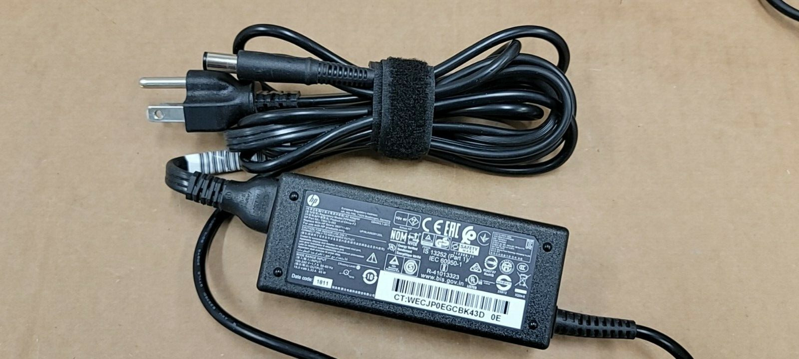 A lot of 10pcs Genuine HP Laptop Charger   756413-002 693711-001 19.5V 3.33A 65W