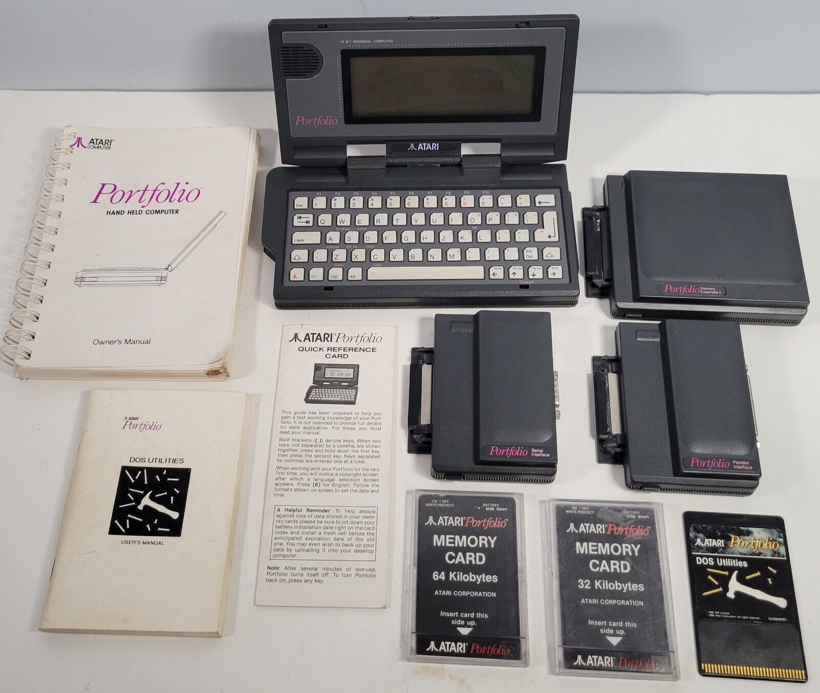 Atari Portfolio  HPC-004 Computer Vintage Mini Computer