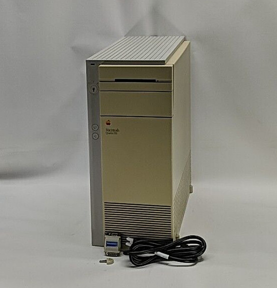 Vintage Apple Macintosh Quadra 950 68040@33MHz 4MB RAM W/Key No HDD V115