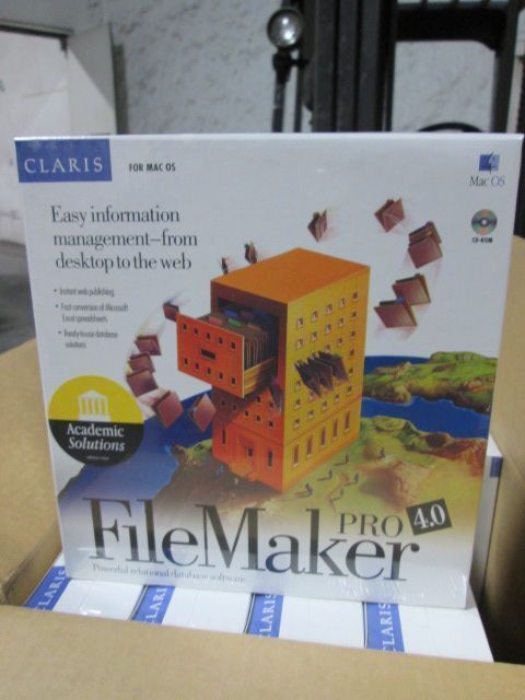Claris FileMaker 4.0 Pro PC MAC CD Software Brand New Powerful Data Management