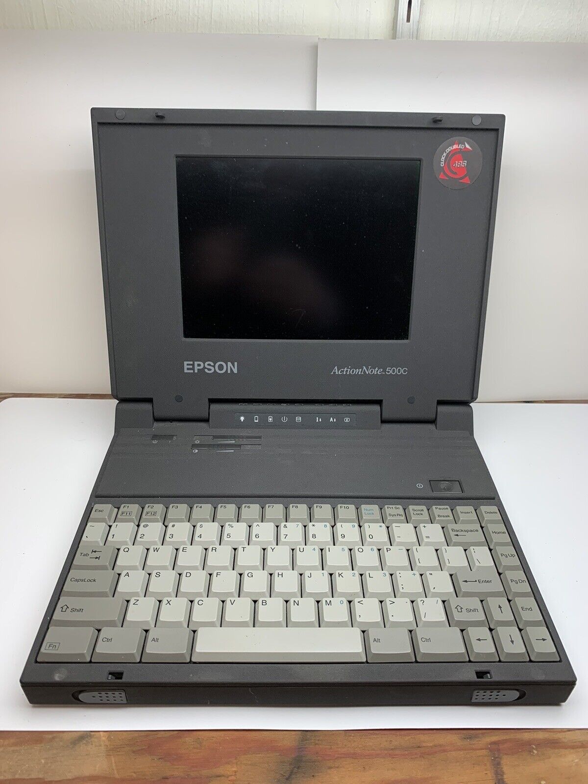 VINTAGE Epson ActionNote 500C Cyrix 486 Laptop UNTESTED -PP