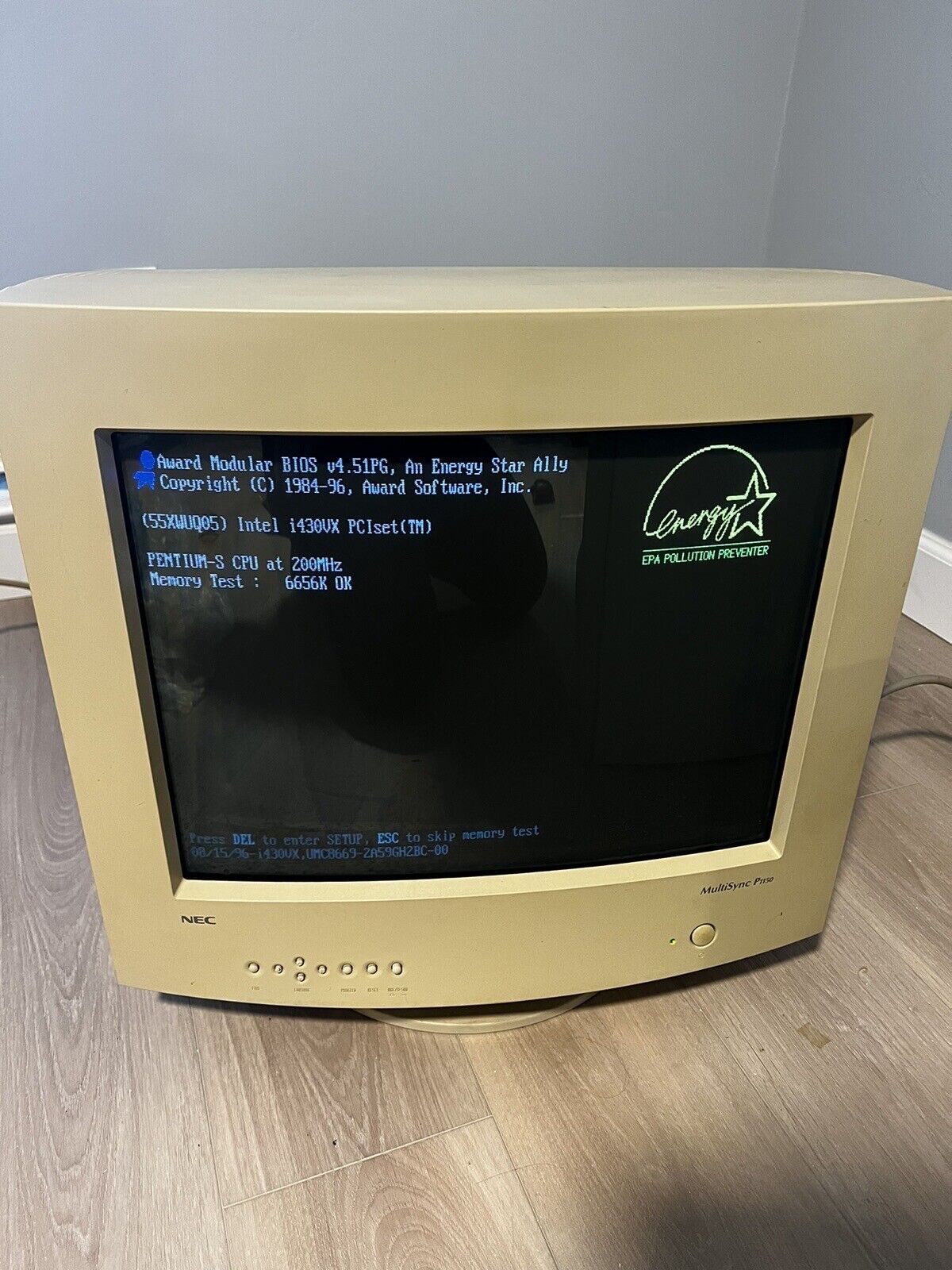 Vintage NEC Multisync P1150 CRT Monitor 21