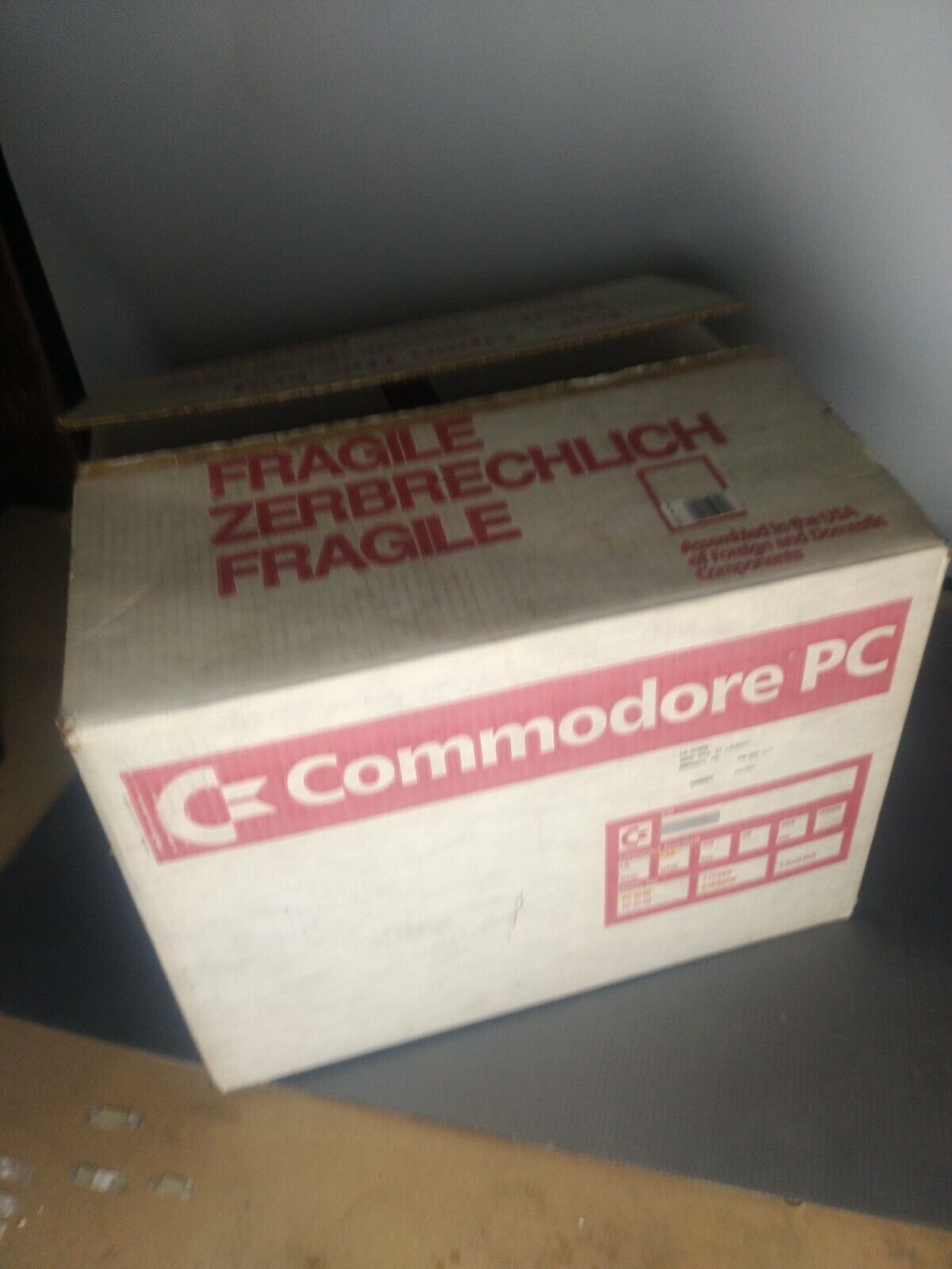 RARE Inbox original Commodore Colt PC10 vintage + Keybord + Manuals