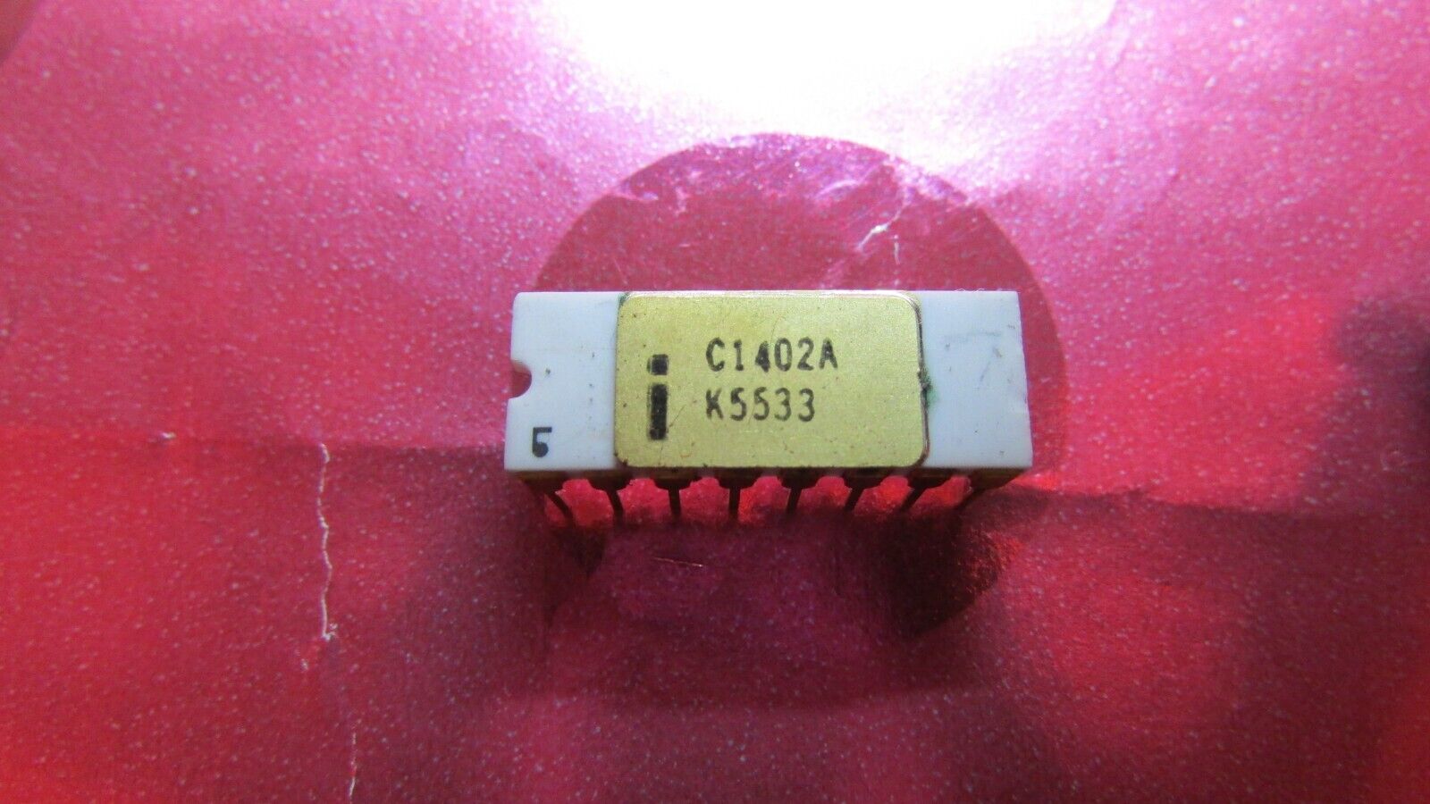 Vintage Intel C1402A Shift-Register MCS-4/C4004 IC/CPU/Processor White/Gold Lot1