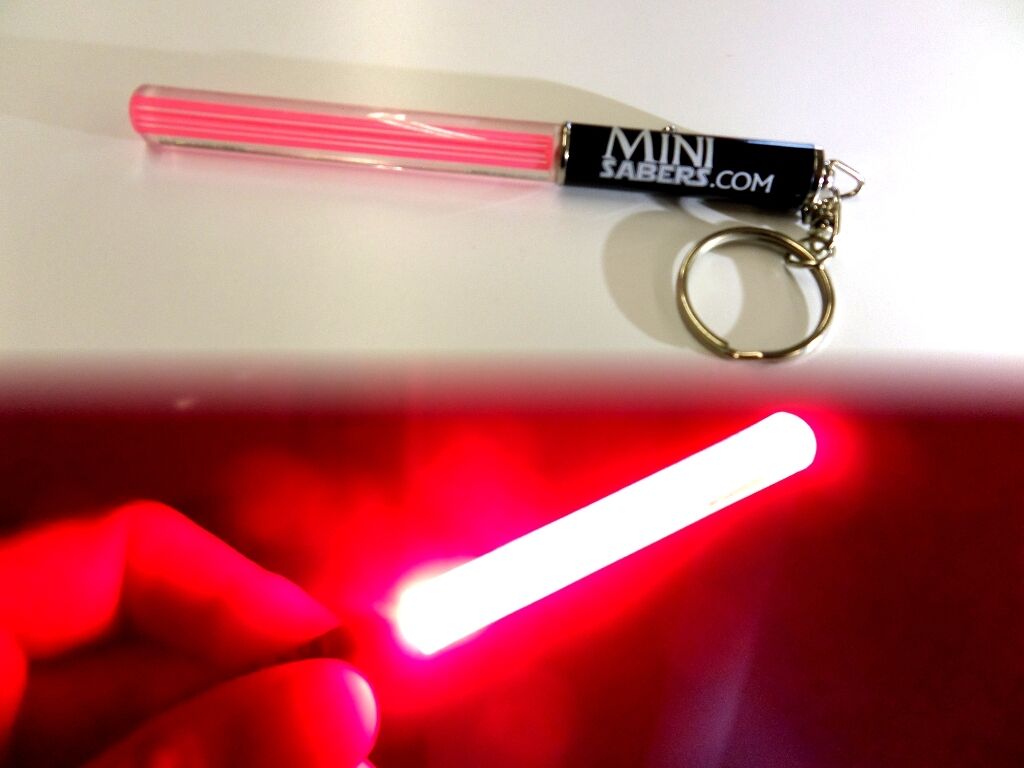 Pocket Star Wars Light Saber RED Keyring Torch Party Clubbing Dance Stick LED **