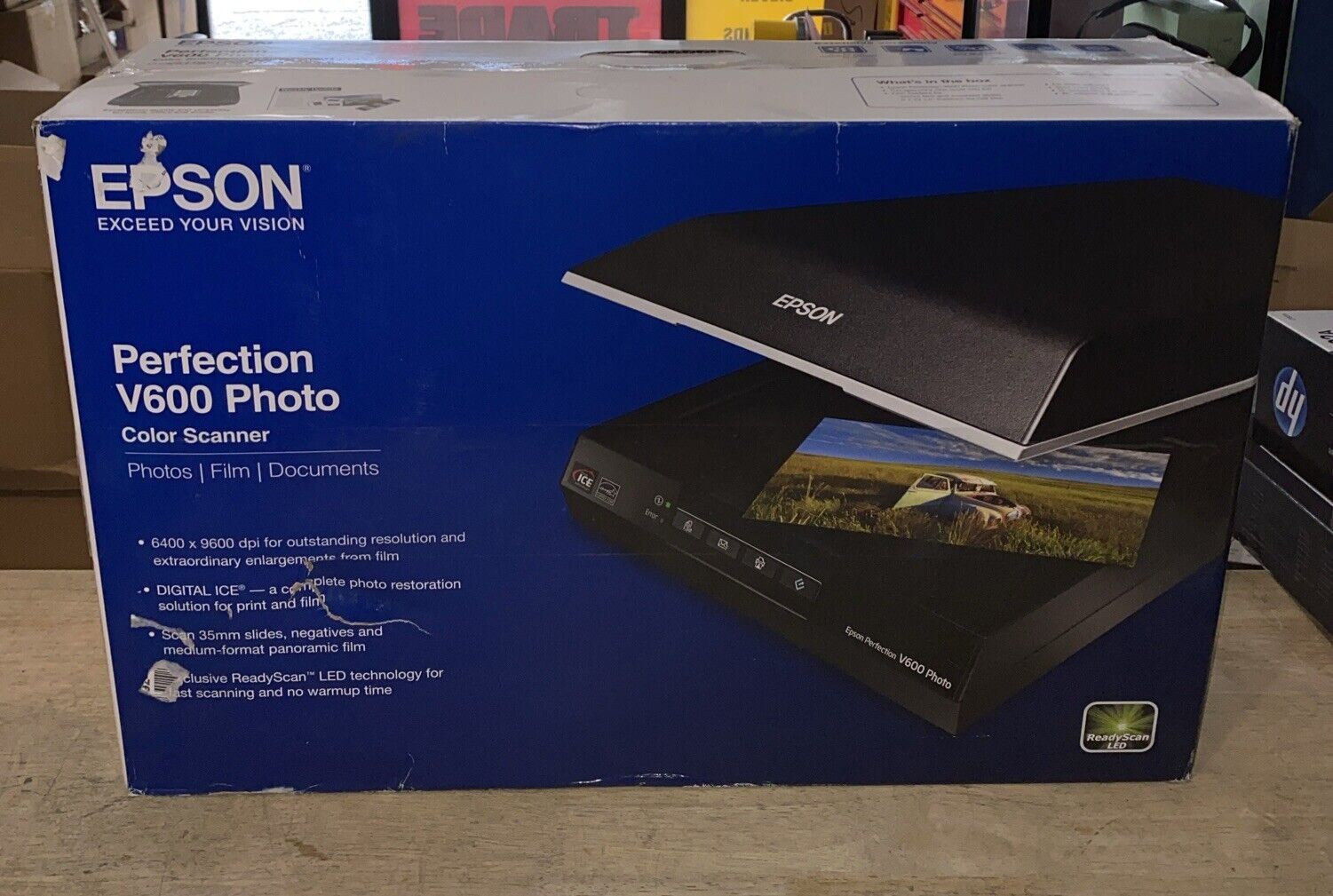 Epson Perfection V600 Color Photo, Image, Film, Negative & Document Scanner NEW