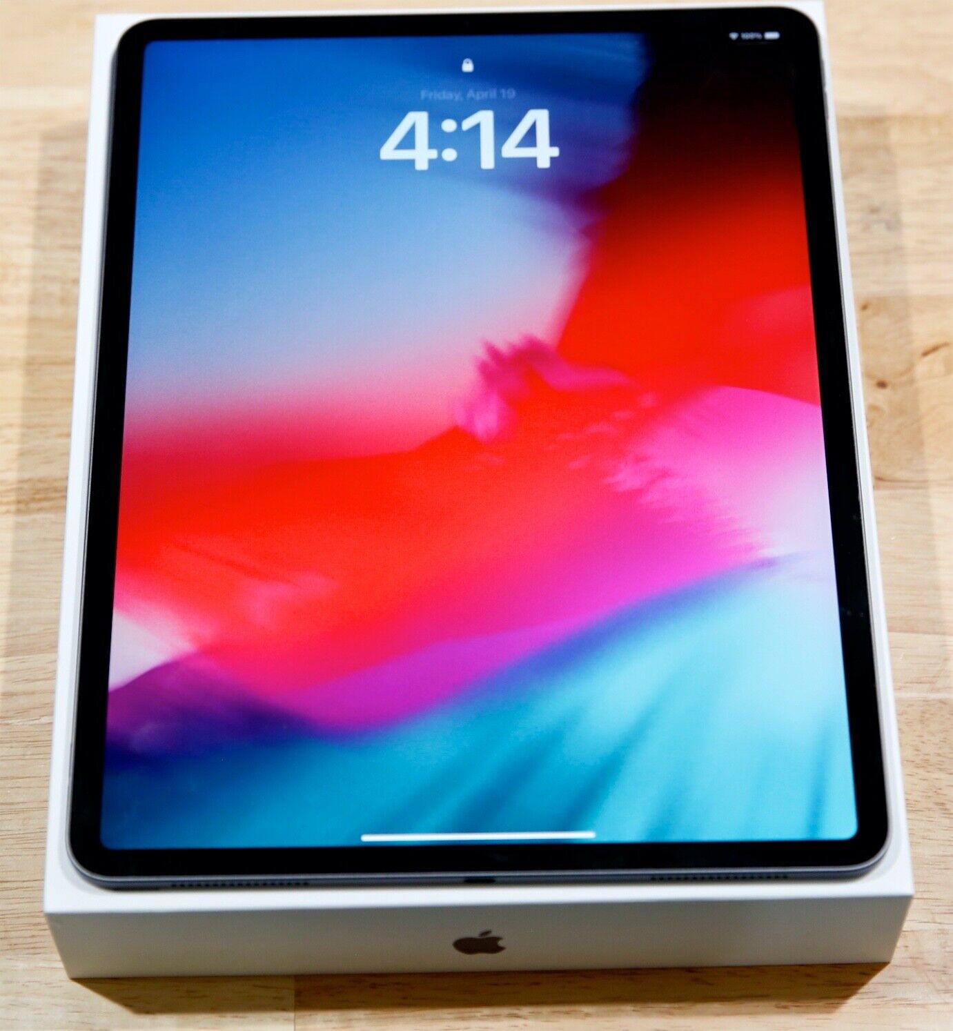 Apple iPad Pro 3rd Gen. 256GB, Wi-Fi, 12.9 in - Space Gray - Near Mint
