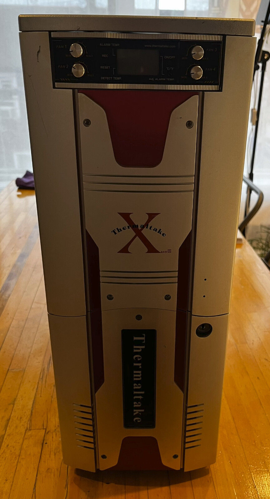 Vintage Thermaltake Xaser Gaming Case