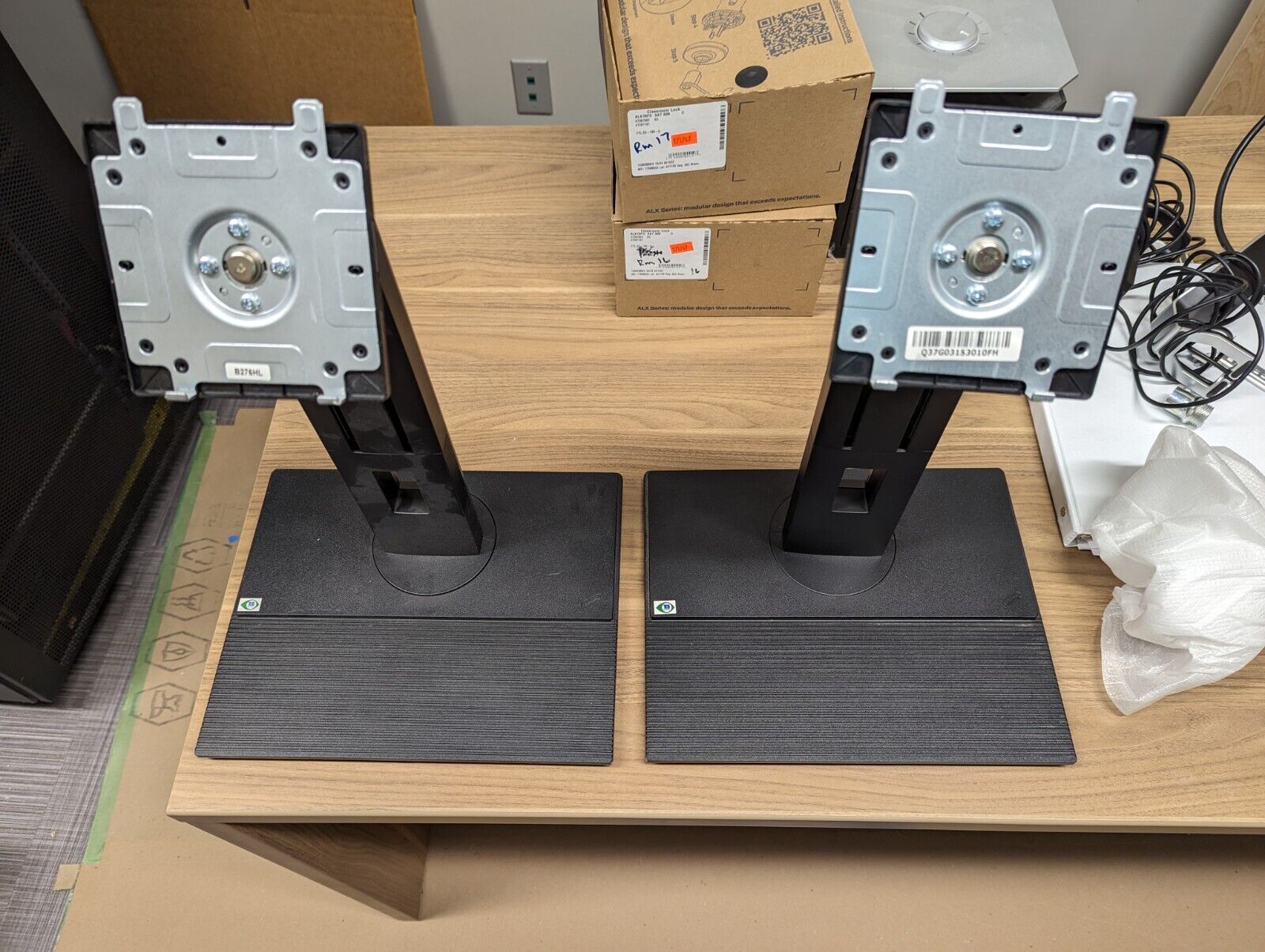 PAIR of Acer B276HL Stands