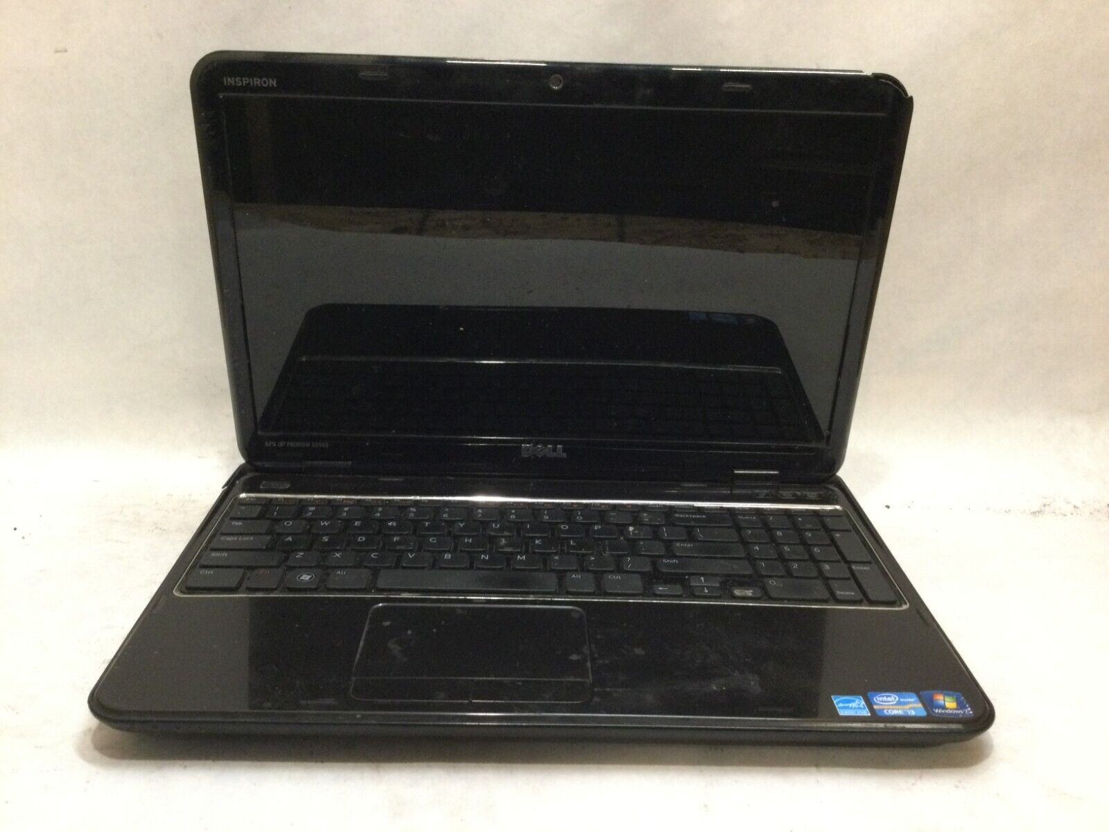 Dell Inspiron N5110 / Intel Core i5-2430M / (DOES NOT POWER ON) MR