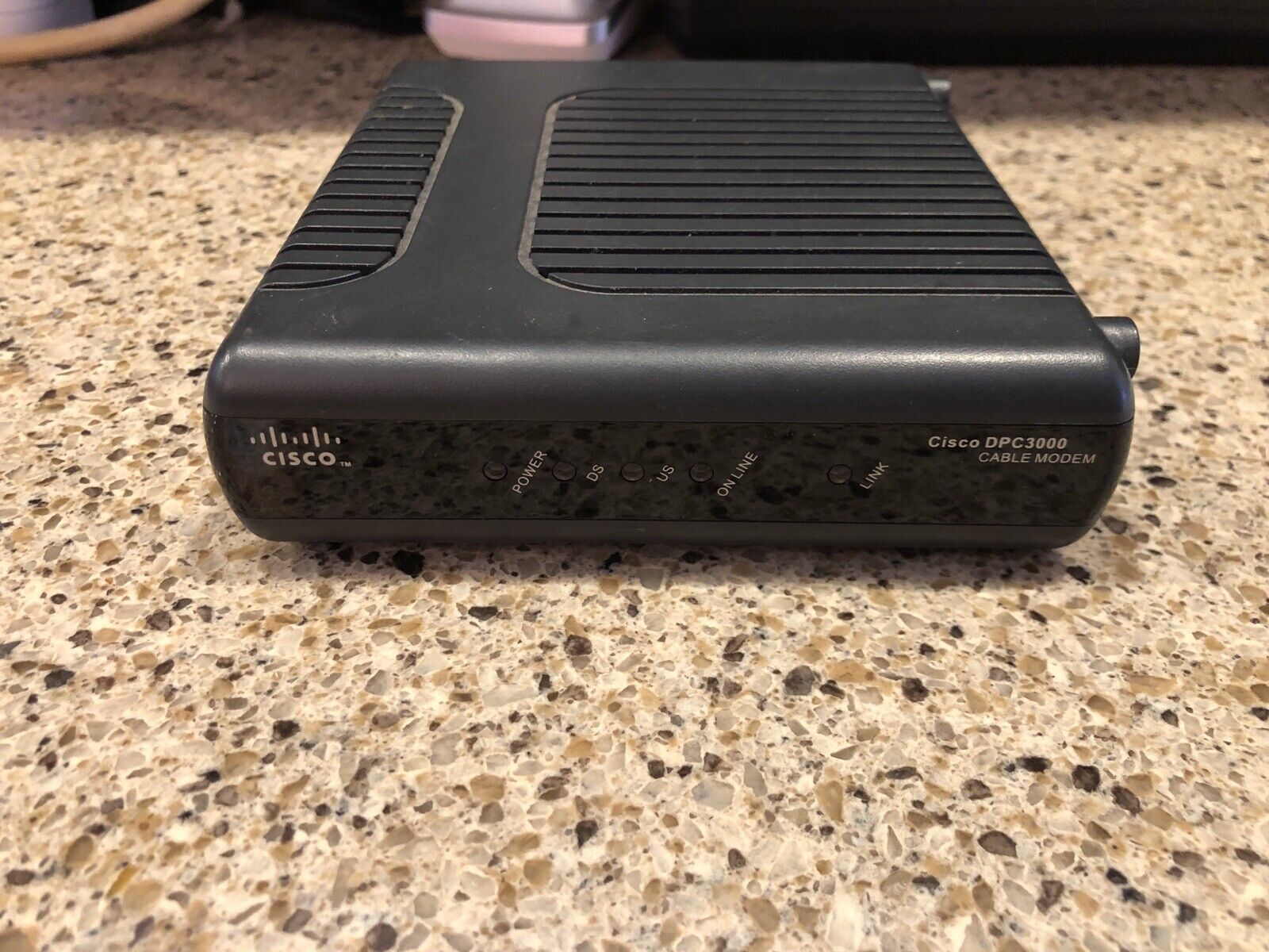 Cisco DPC3000 DOCSIS 3.0 Cable Modem (Not compatible with Comcast)