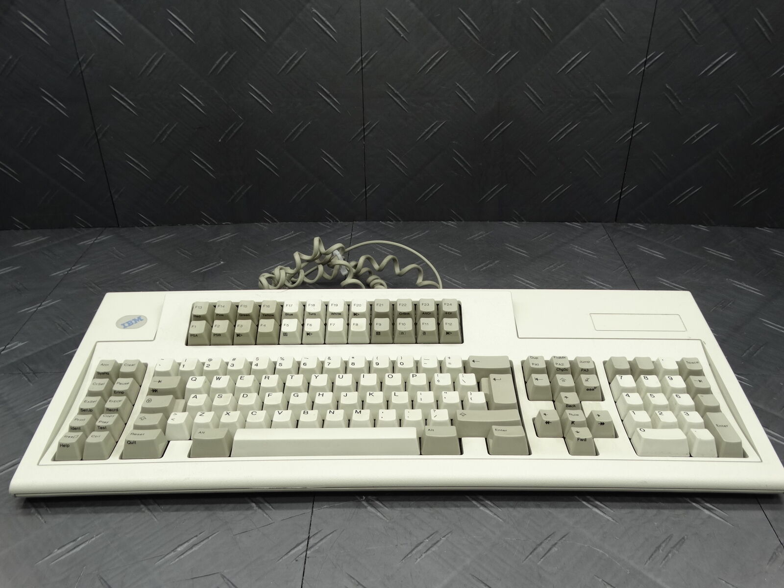 Vintage IBM Keyboard F2 Mechanical Keys Removable Caps 1999 (Unique Key Caps)