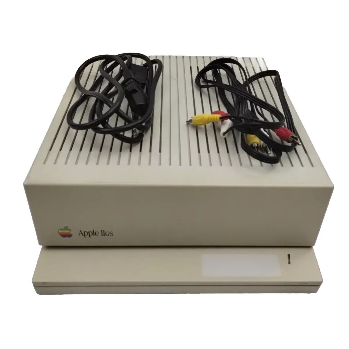 Vintage Apple IIGS A2S6000 Computer  1987 TESTED W/ Power Cord & RCA Cables