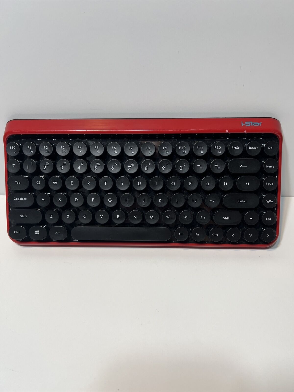 i-Star Wireless Multimedia Red 84 Round Typewriter Style SMK-621313AG(RARE-NICE)