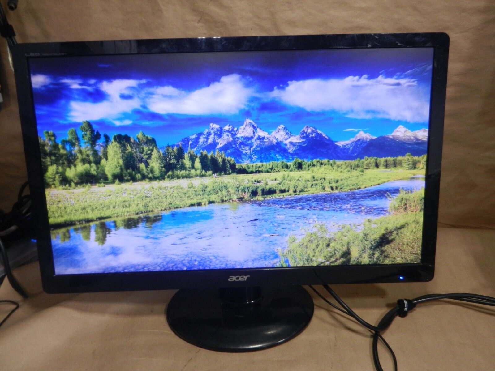 Acer S230HL 23” 1080p LCD Monitor With Stand, Power Supply - Tested