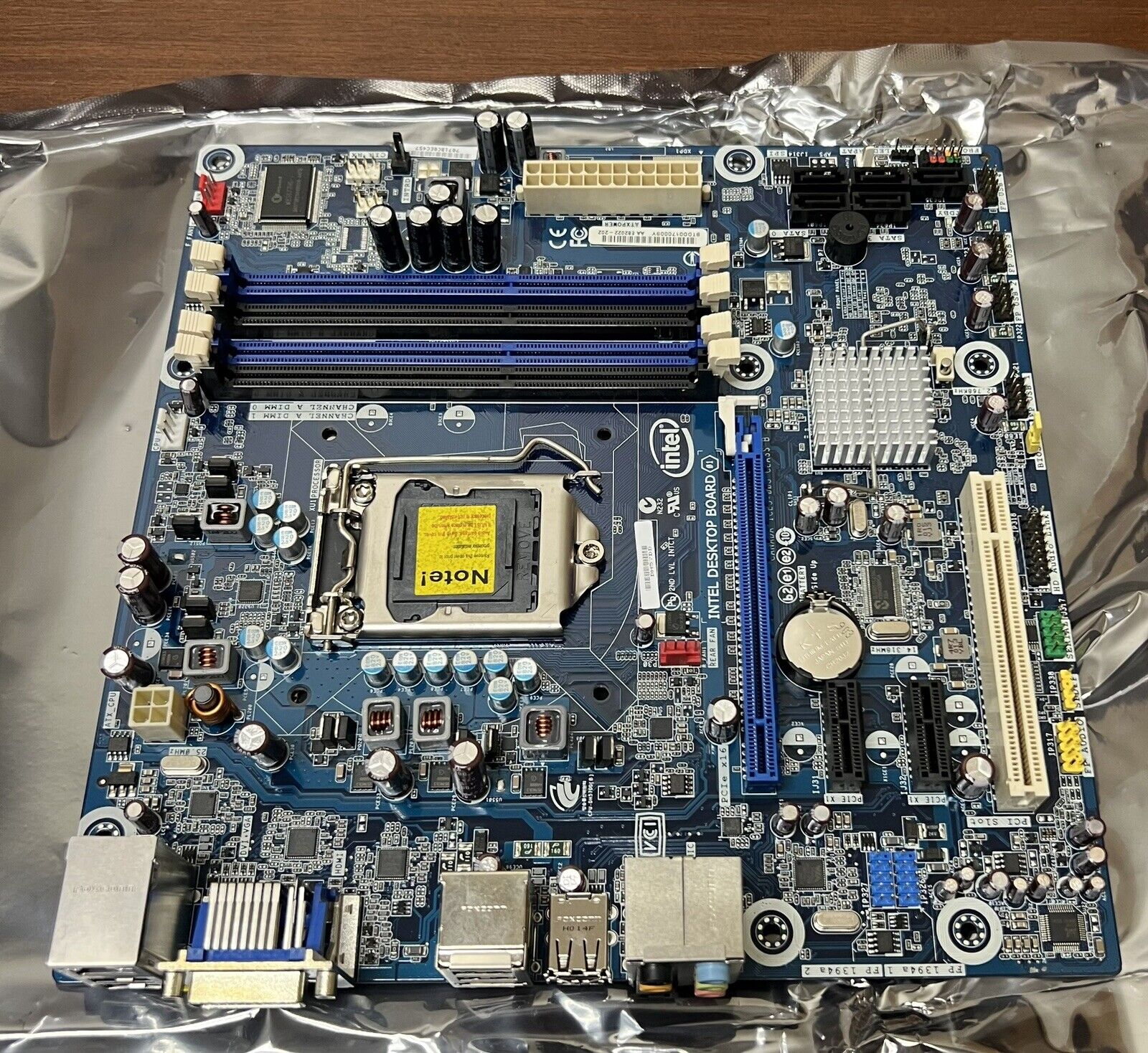 intel motherboard DH57DD - NEW
