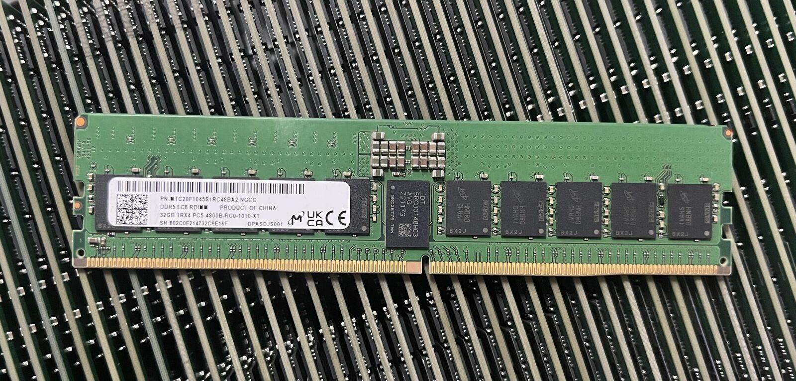 Micron 32GB 4800MHz DDR5 RAM 1RX4 PC5-4800B-RC0-1010-XT  ECC REG Memory Server