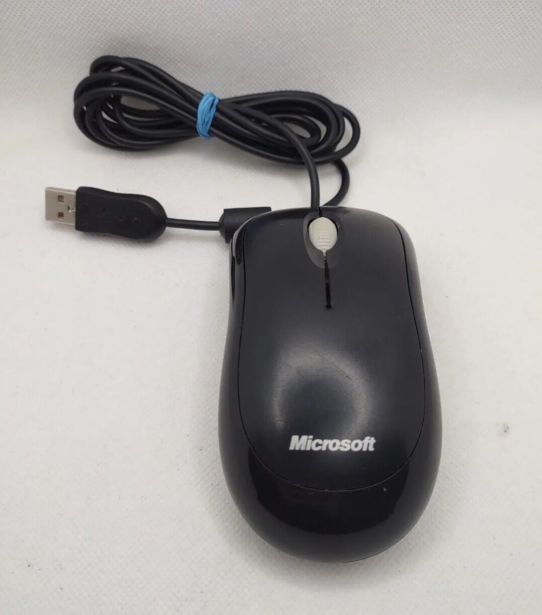 Microsoft Basic Optical Mouse V2.0 USB Wired Scroll Black Modle 1113 