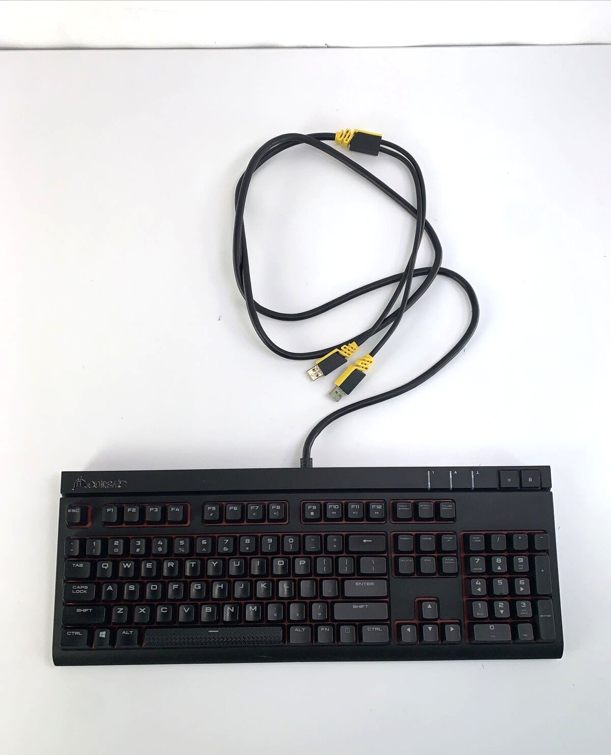 Corsair STRAFE RGB MK2.0 Mechanical Gaming Keyboard LED Cherry MX Silent*TESTED