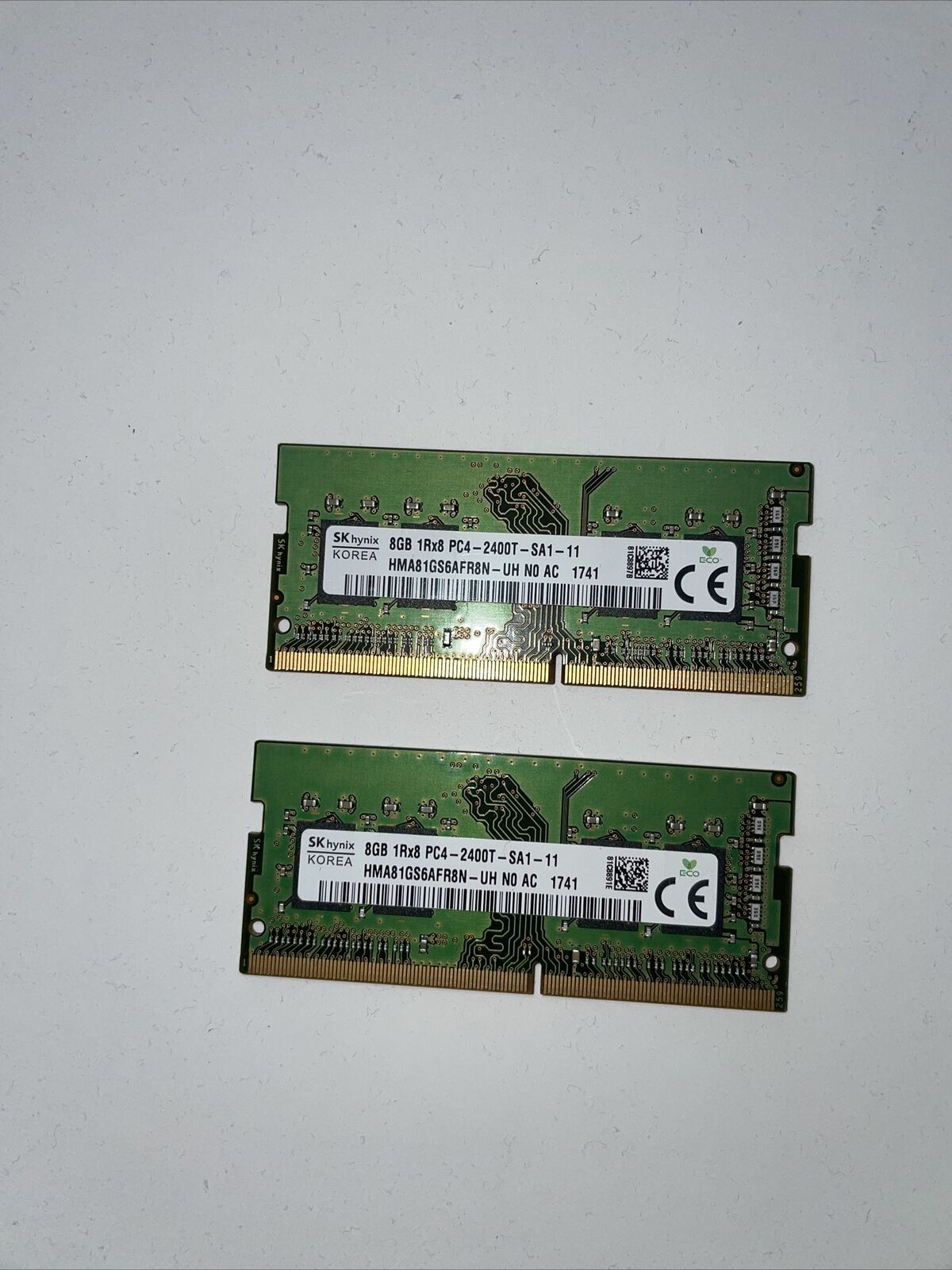 SK Hynix 16GB (2x8GB) 1Rx8 PC4-2400T Laptop Memory