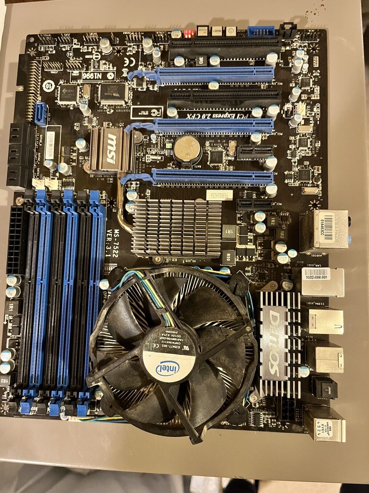 MSI X58 Pro Motherboard MS-7522 Ver 3.1 LGA 1366 Intel Core i7 W/ Heat Sink Fan
