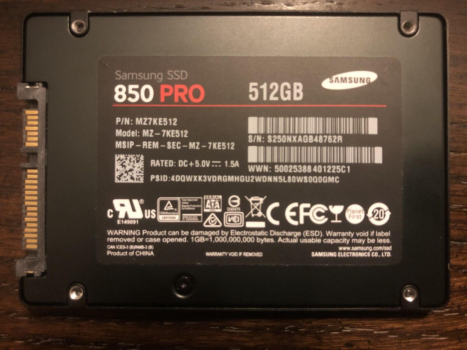 Samsung 850 PRO VNAND 512GB SSD - 2.5 Solid State Drive - MZ-7KE512