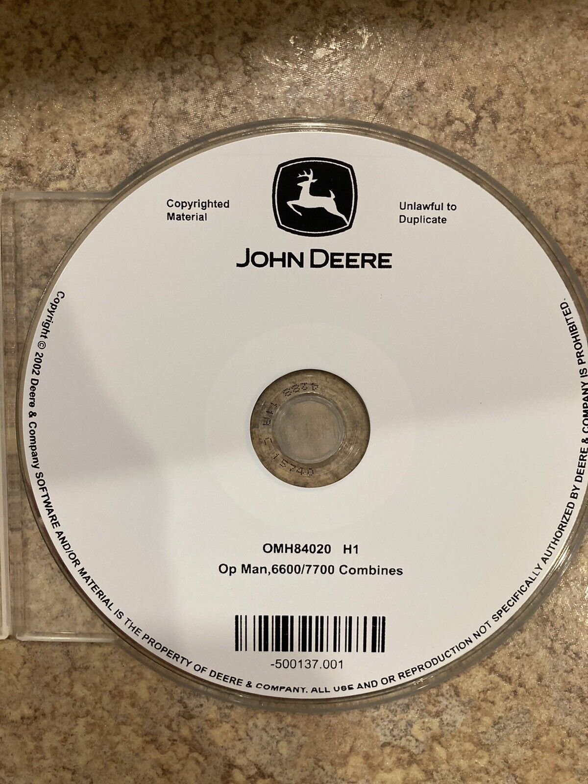 John Deere 6600/7700 Combine Operator’s Manual OMH84020 H1 on CD