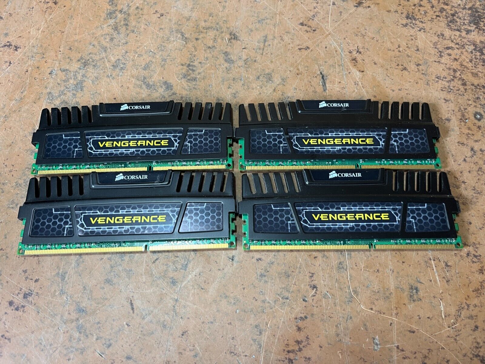 Corsair Vengeance 32GB(4x8GB) DDR3 1600MHz Desktop Memory Kit CMZ32GX3M4X1600C10