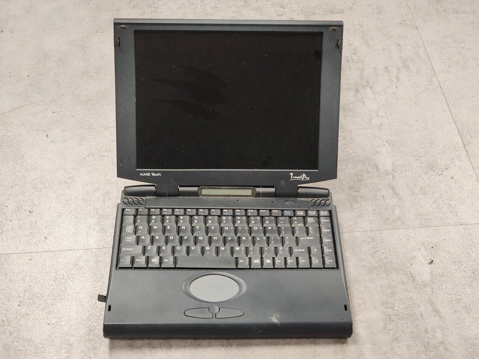 Vintage AMS TravelPro 1960CS Laptop Pentium MMX No Power AS-IS #95