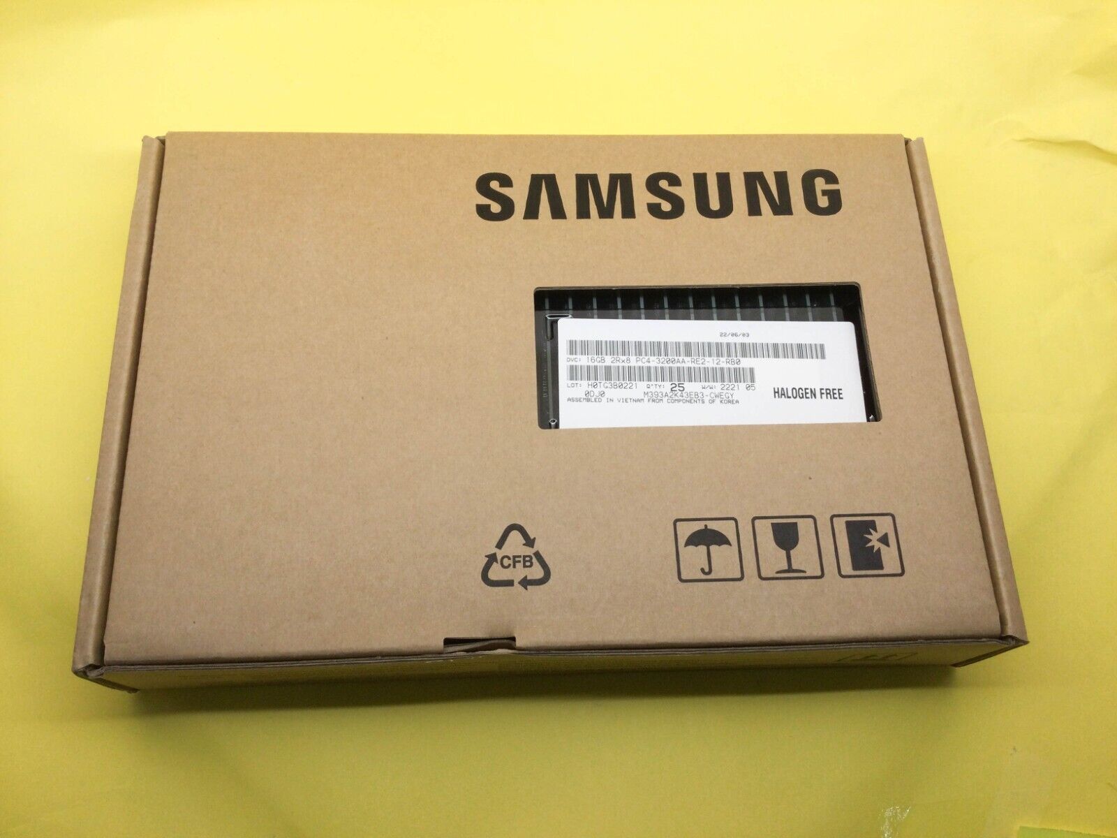 SAMSUNG 16GB (1x16GB) 2RX8 PC4-3200AA DDR4 SERVER MEMORY M393A2K43EB3-CWE New