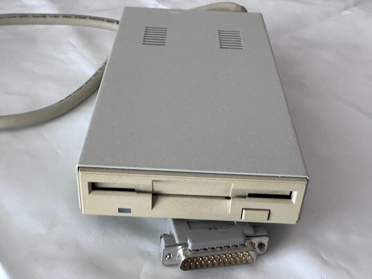 Amiga 500 - A4000 External Disk Drive, Amiga - Commodore #09 24
