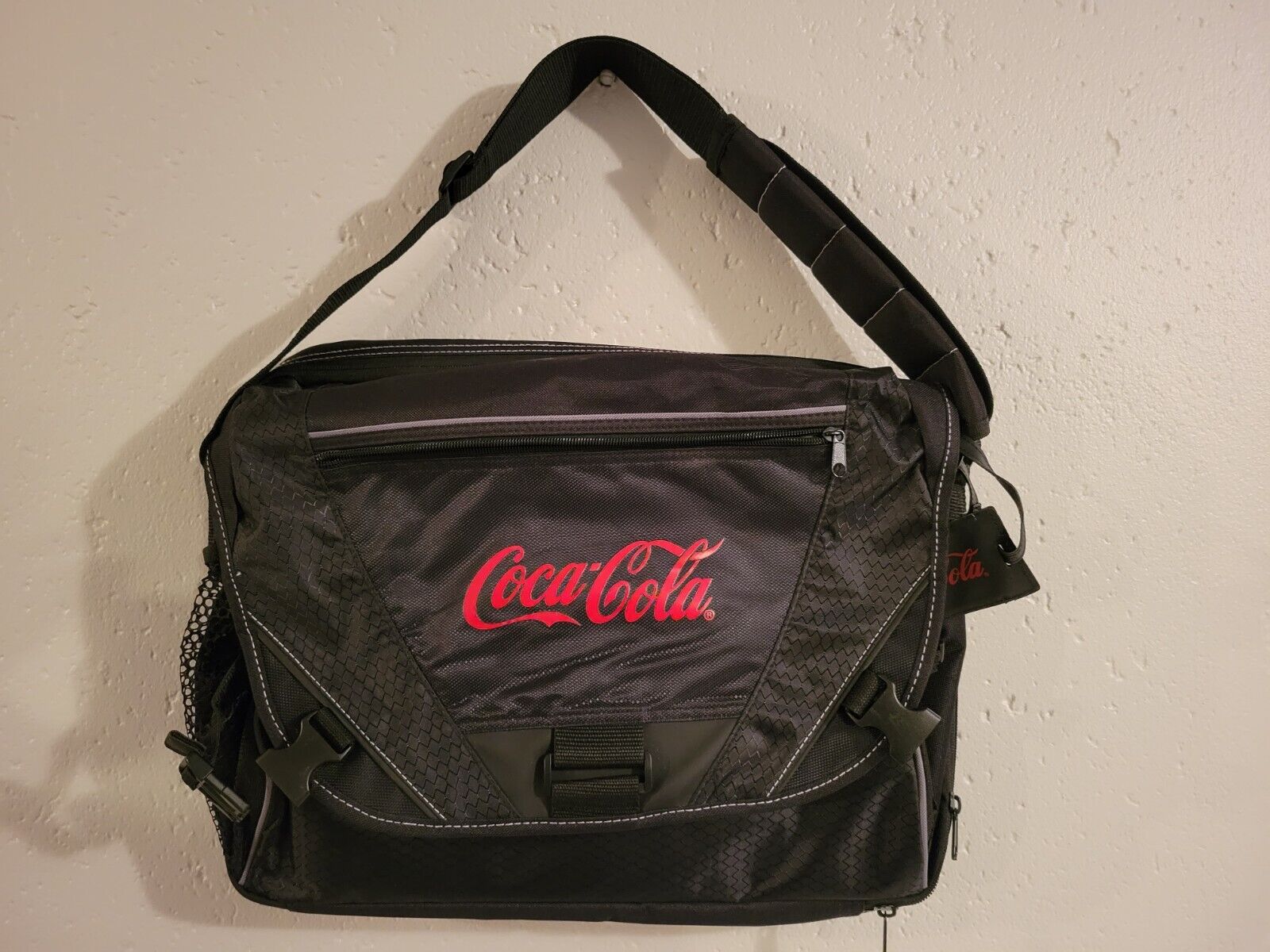 Coca-Cola Laptop Shoulder Bag Travel Case Airport Friendly Black Buckle 18x14x5